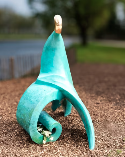 Sandra-Bell-mother-chornobyl-chernobyl-children-cork-international-charity-classical-cast-bronze-sculpture-Ireland-commemorative-installation-survivors-shows-art-memories-irish-garden-marina-park-community-humanitarian-6.png