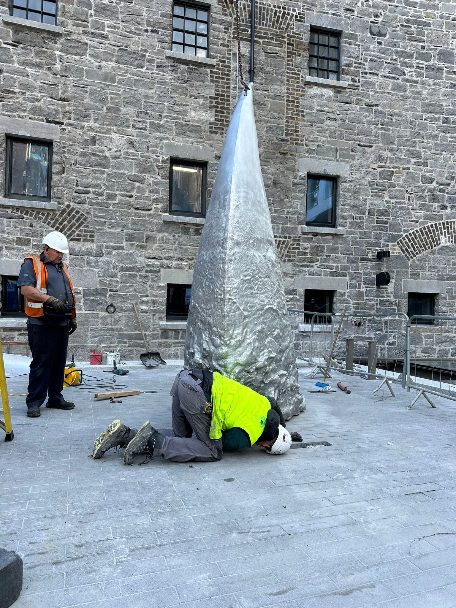 Vessel-cast-aluminum-sandra-bell-irish-sculpture-grand-canal-ireland-dublin-boat-prow-textured-waves-viking-ship-undersea-modern-sustainable-9.JPG