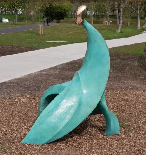 Sandra-Bell-mother-chornobyl-chernobyl-children-cork-international-charity-classical-cast-bronze-sculpture-Ireland-commemorative-installation-survivors-shows-art-memories-irish-garden-marina-park-community-humanitarian-4.png