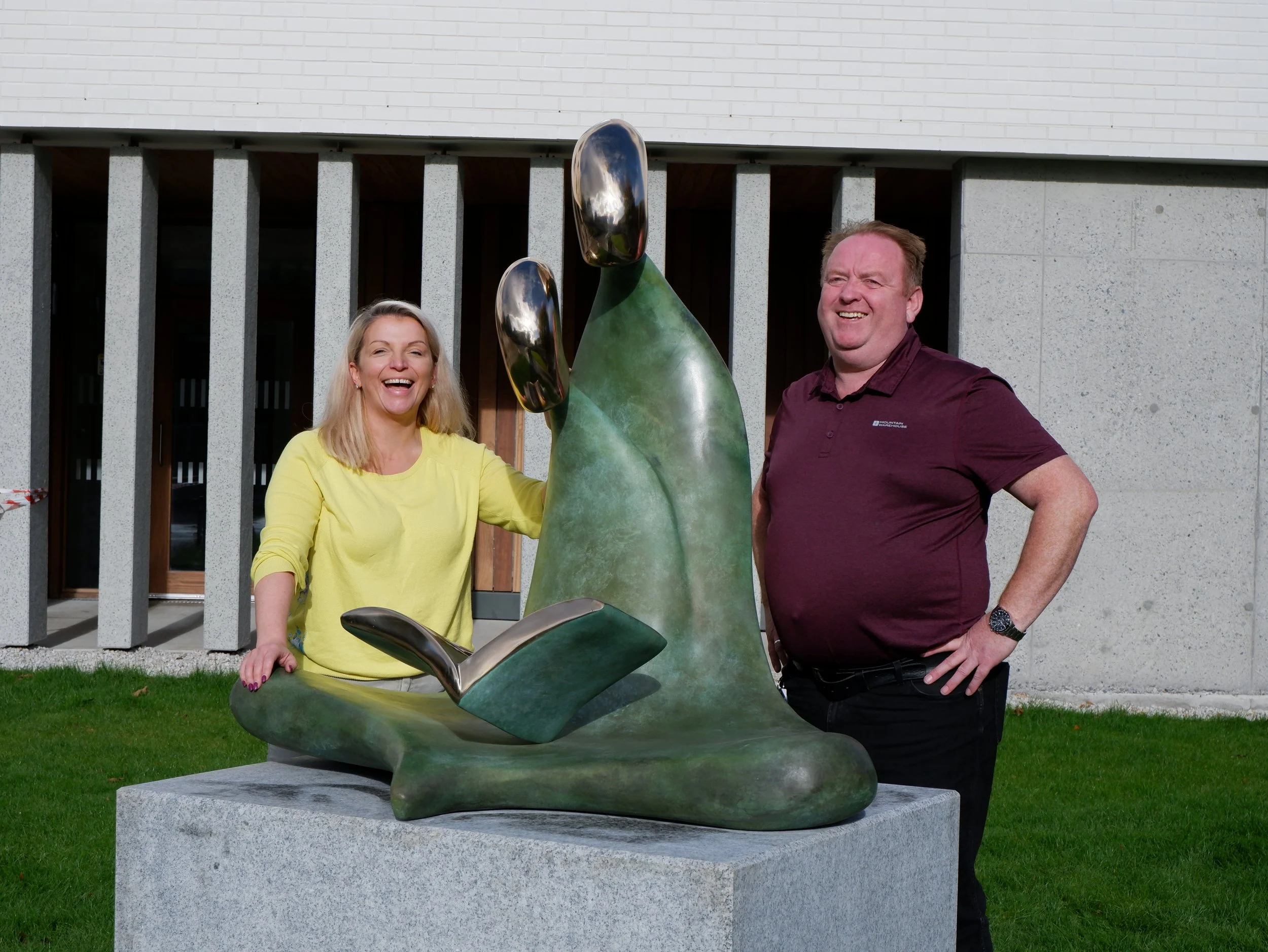 Nuture-sculpture-sandra-bell-irish-cast-bronze-unveiling-taoiseach-leo-varadkar-alexandra-college-dublin-art-represents-teacher-student-holding-book-essence-learning-honor-teachers-in-art-metal-modern-sustainable-9.JPG