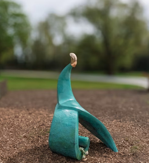 Sandra-Bell-mother-chornobyl-chernobyl-children-cork-international-charity-classical-cast-bronze-sculpture-Ireland-commemorative-installation-survivors-shows-art-memories-irish-garden-marina-park-community-humanitarian-2.png