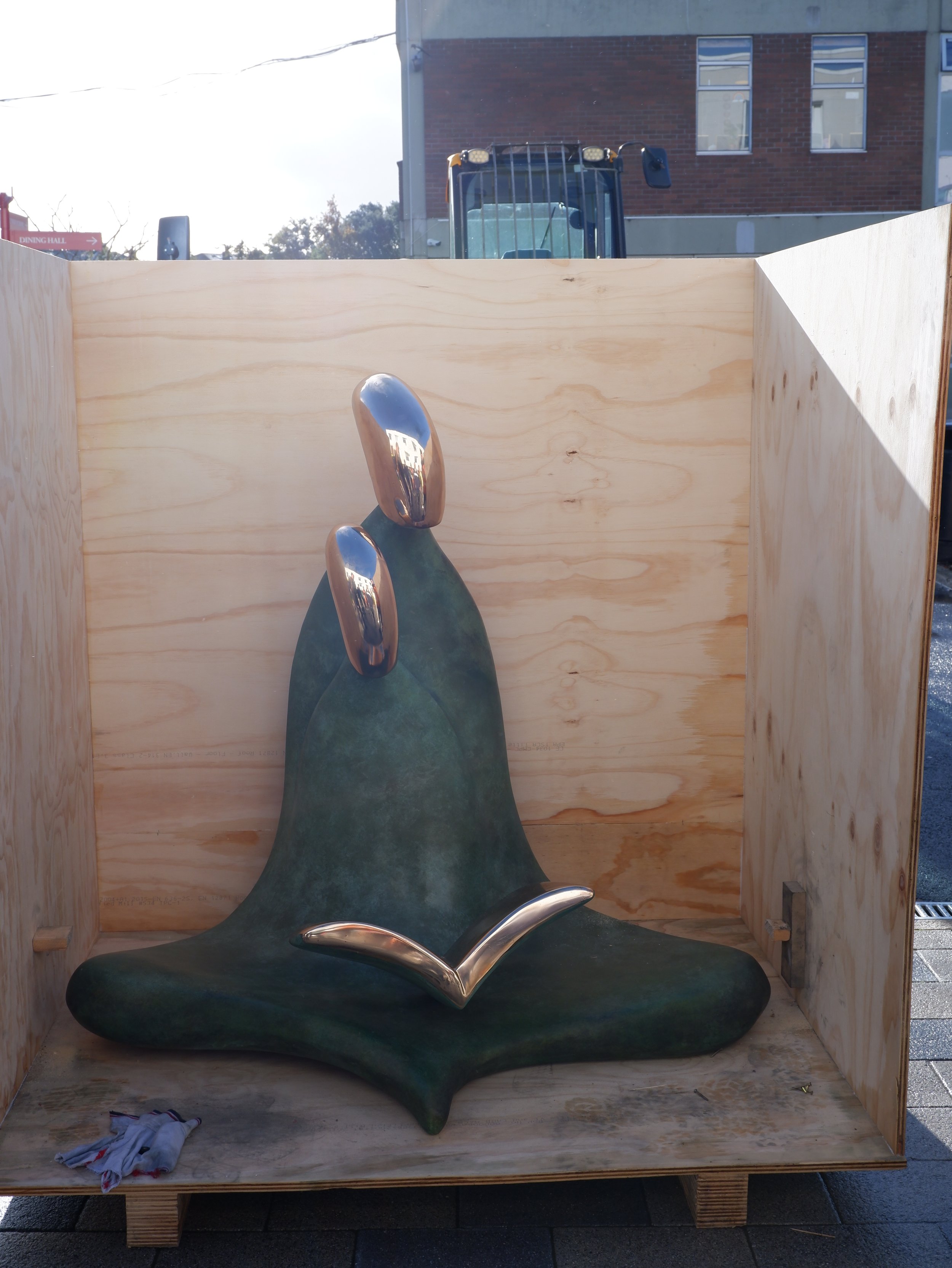 Nuture-sculpture-sandra-bell-irish-cast-bronze-unveiling-taoiseach-leo-varadkar-alexandra-college-dublin-art-represents-teacher-student-holding-book-essence-learning-honor-teachers-in-art-metal-modern-sustainable-7.JPG