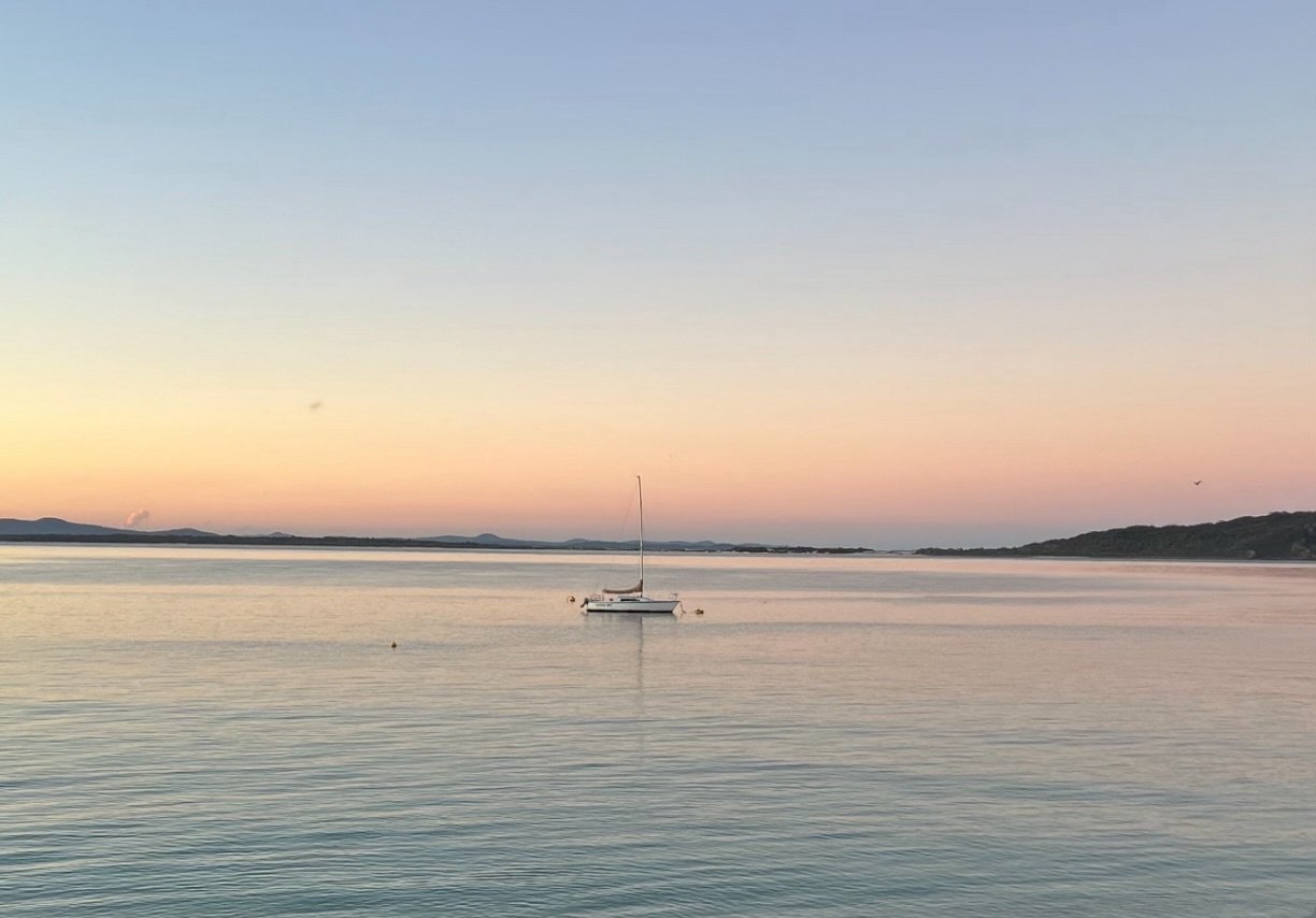 hello beautiful spring 

#spring #newseason #summerscoming #nelsonbay #sunset #yacht #warmweather