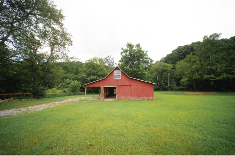 barn 5.PNG