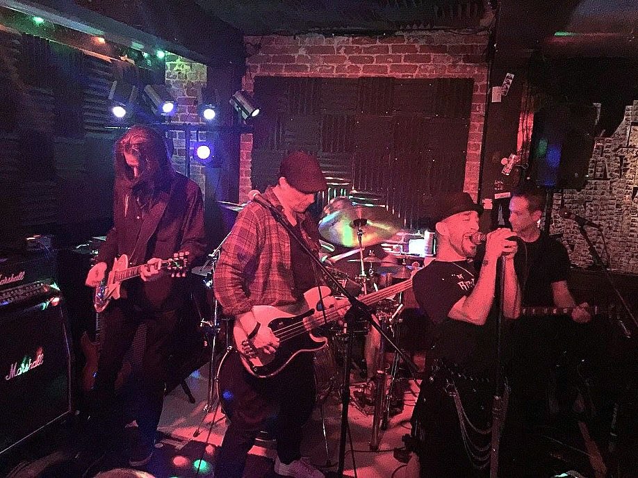 Get ready for a night of rock &amp; roll magic! Colonel Angus is hitting the stage at Whiskey Richards Friday, 11/22 at 9 pm! #LiveMusic #MagicMoments #SantaBarbara #WhiskeyRichards