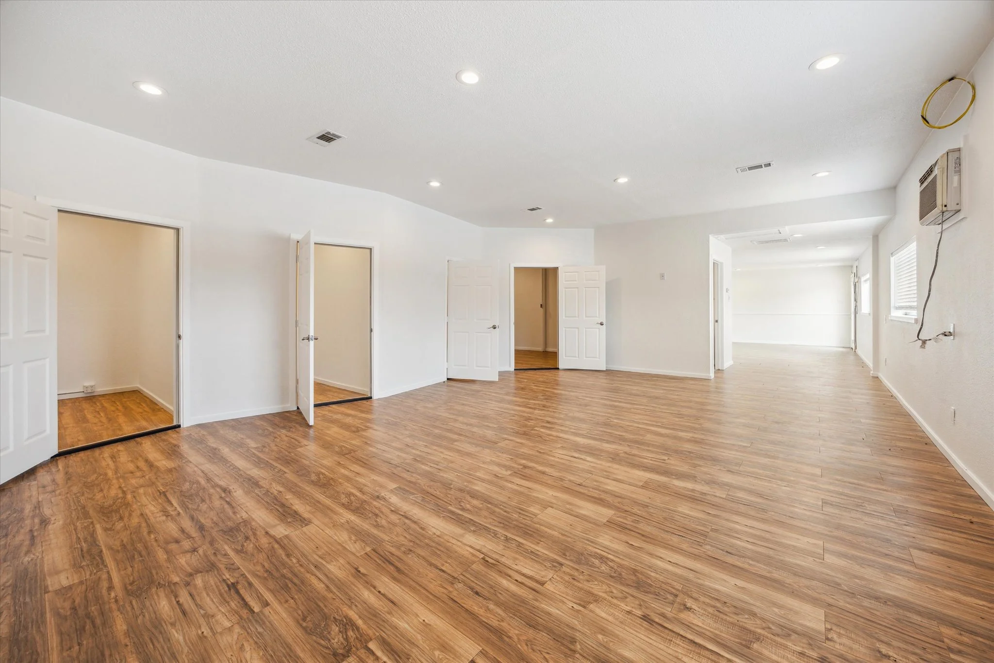 15-Georgibelle Dr 10226 IMG 88.jpg