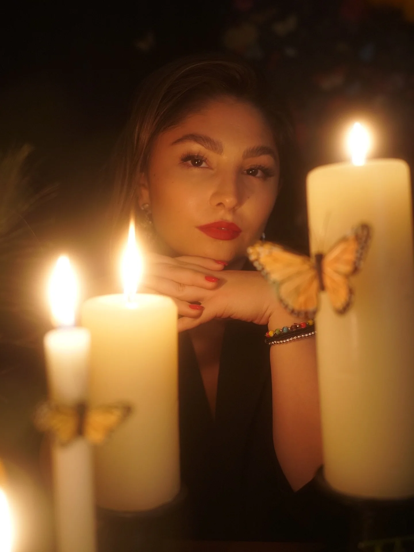 Celebrating life and death today, the gifts we receive and the love we share. Happy D&iacute;a de los Muertos 💀🩻🧿
-
-
#d&iacute;adelosmuertos #singer #mexicana