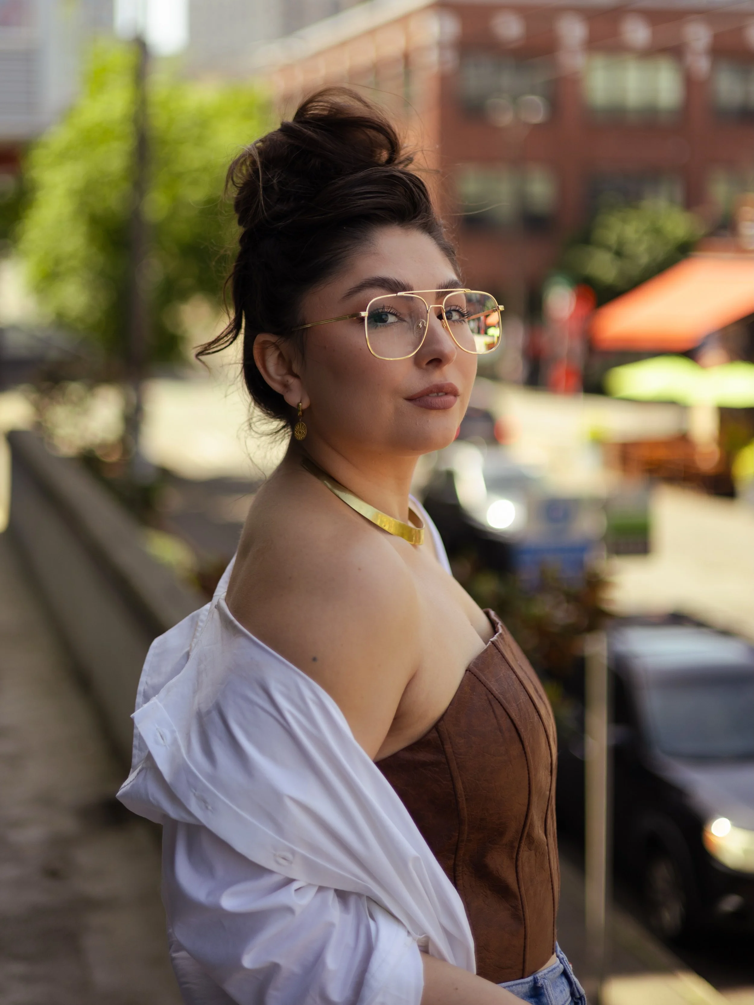 Finding myself through art every day. I&rsquo;m so grateful to keep creating music that feels like an extension of myself 🫀🫆
-
Photo: @dpollyvision 
-
#seattle #songwriter #singer