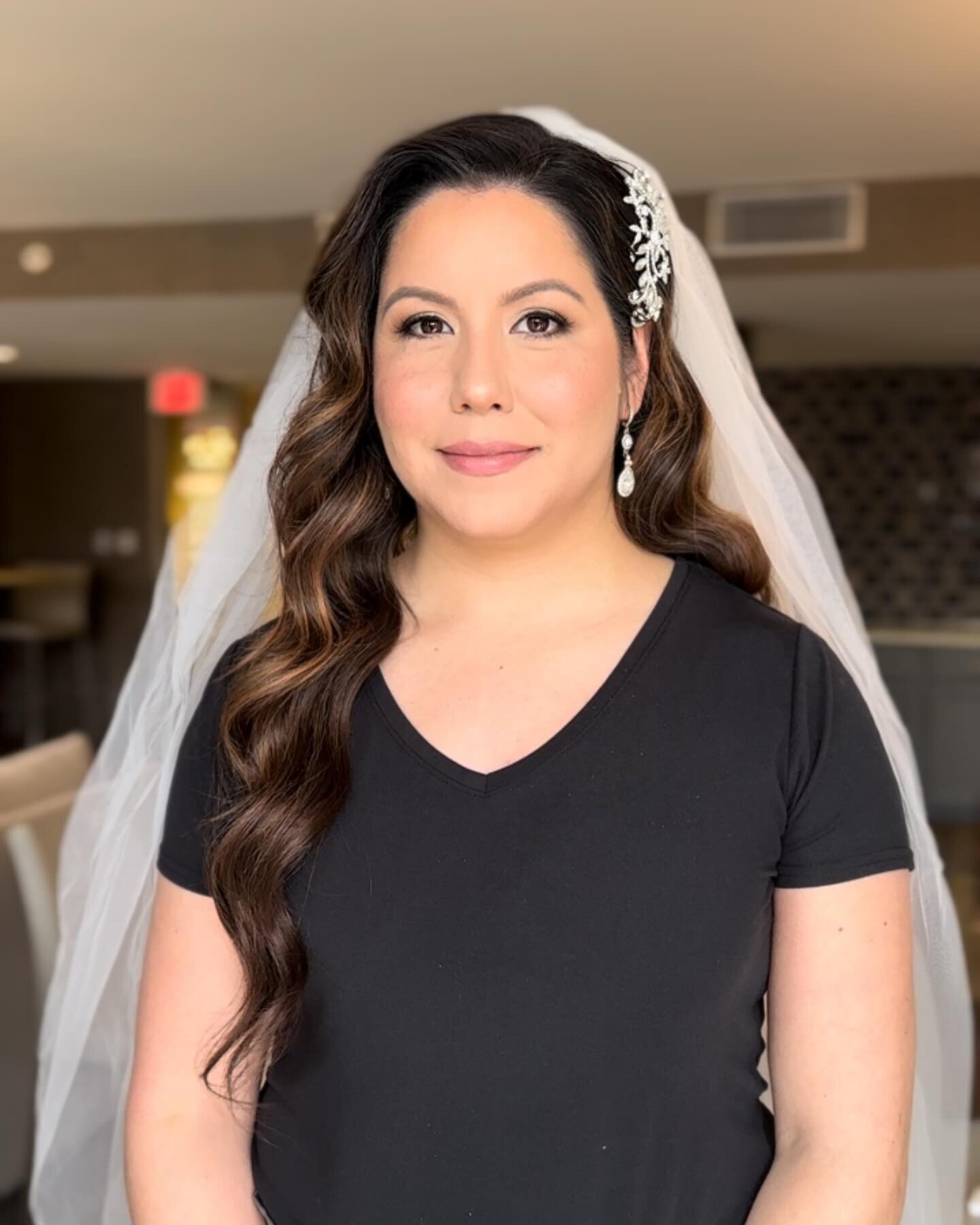 Let&rsquo;s get together and create the perfect look for your special day 🥂

Bridal hair and makeup by me 
&bull;
&bull;
&bull;

#bride #bridetobe #bridalmakeup #makeup #eventmakeupartist #dmvmakeupartists #dcmakeupartist