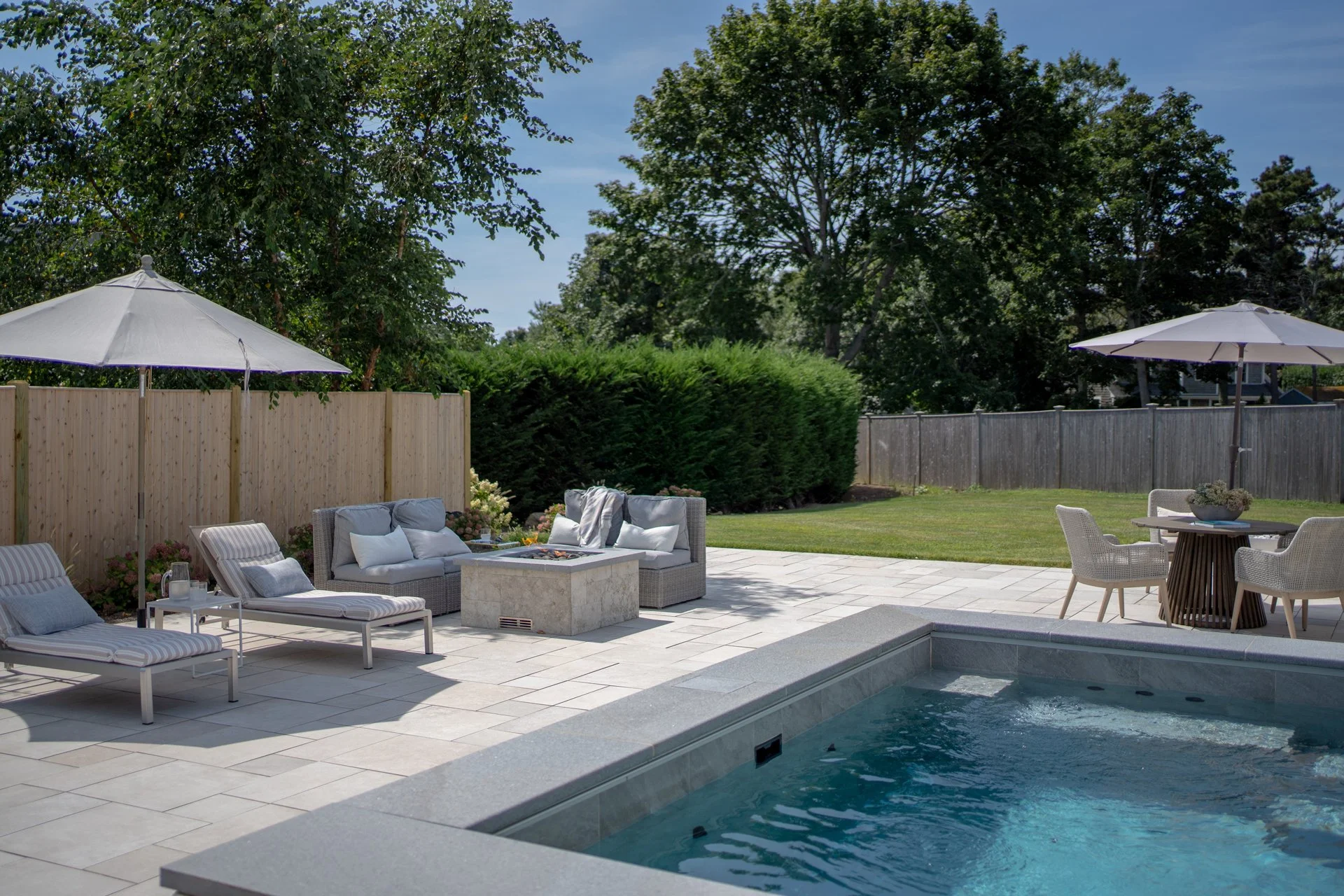 [raised][small-spaces]YEAR-ROUND SMALL BACKYARD PLUNGE POOL IN CHATHAM, CAPE COD