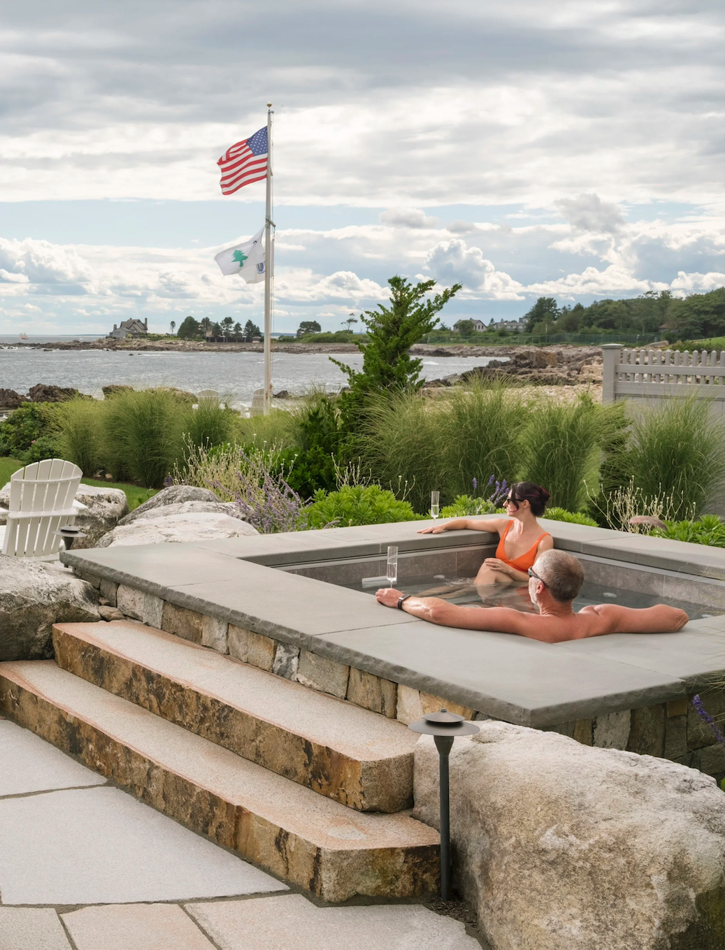 (Hip to Be) Square Plunge (7′x7′)