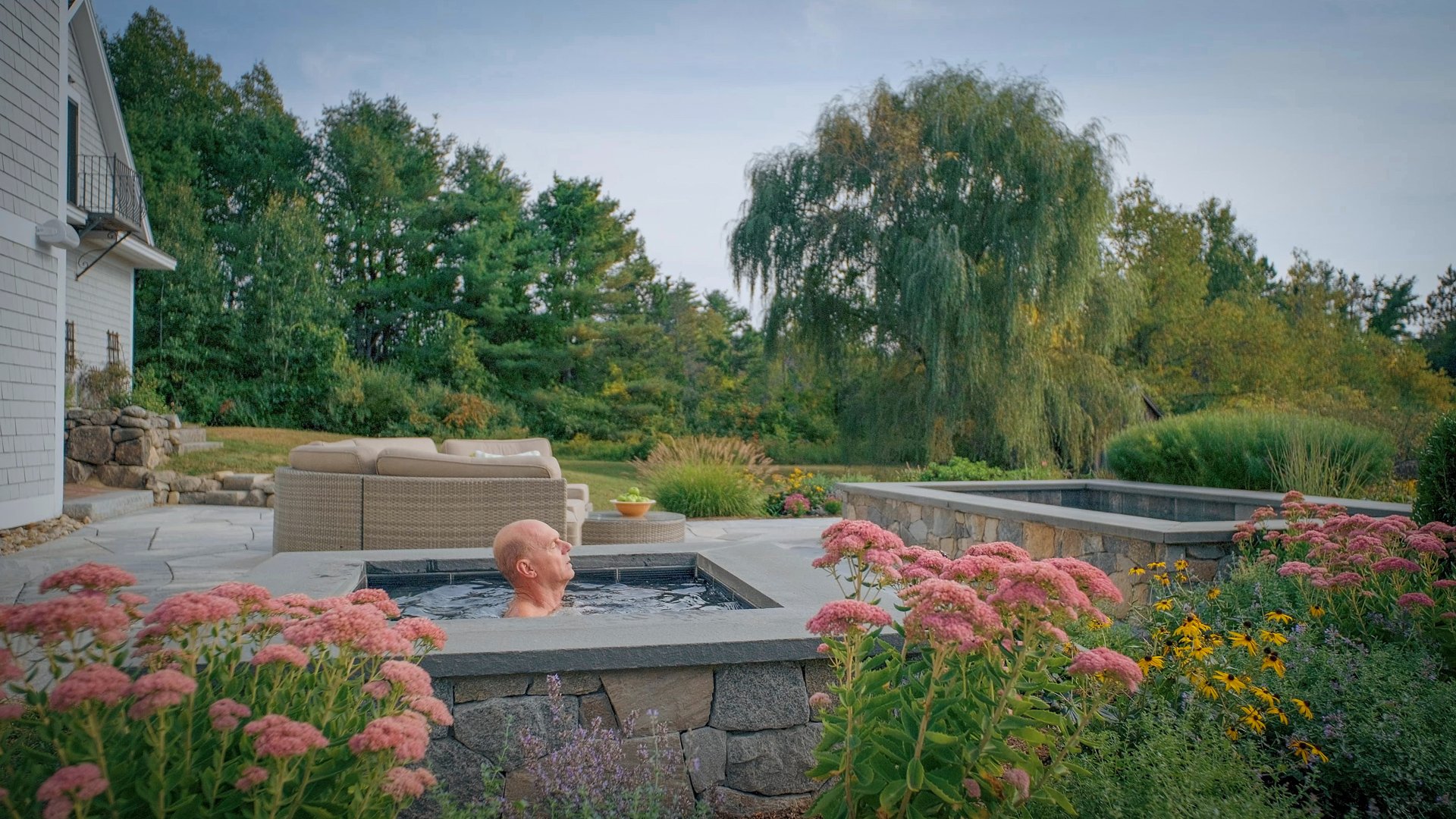 Olympic swimmer Rowdy Gaines uses a Soake cold plunge after training to help reduce muscle soreness, support circulation, and promote recovery.
