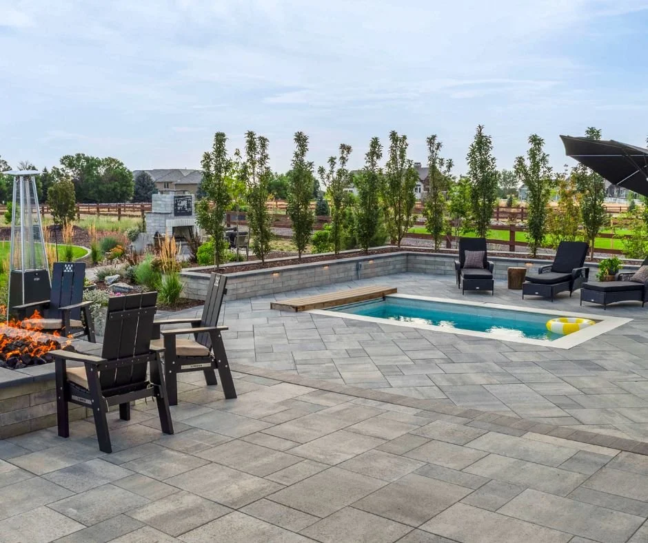AN INTIMATE PLUNGE POOL DESIGNED FOR DAILY RITUAL IN NORTHERN COLORADO