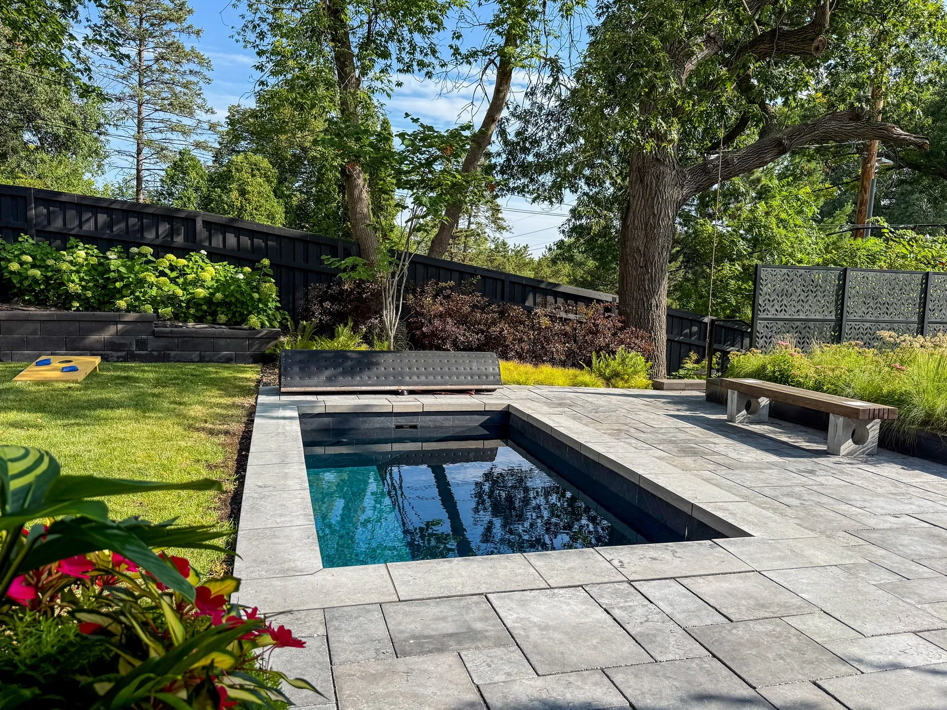 [flush]HEATED PLUNGE POOL FOR YEAR-ROUND WELLNESS IN MINNEAPOLIS, MINNESOTA