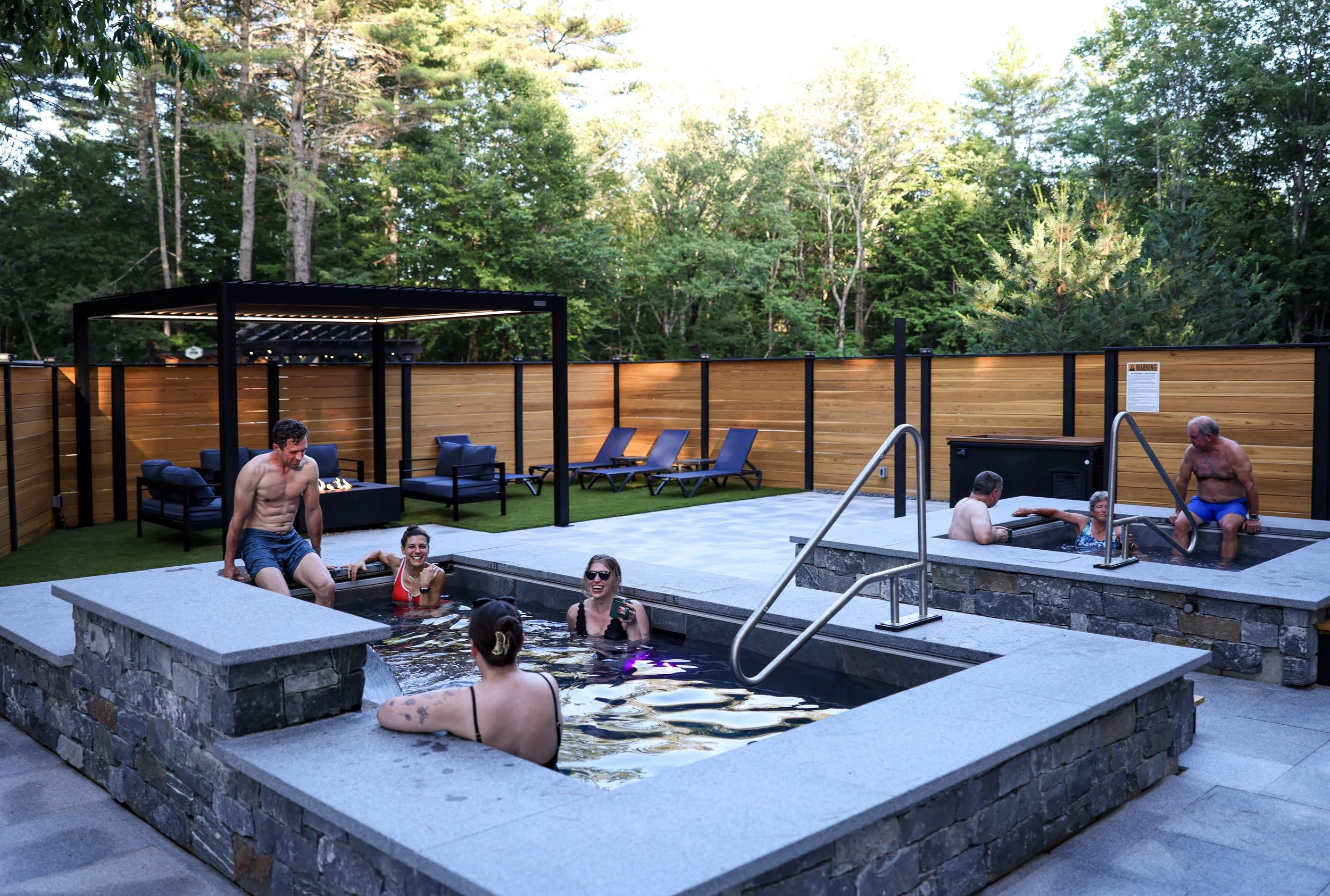 [raised][dual-pools][fitness-wellness]A COMPLETE WELLNESS GETAWAY WITH SOAKE POOLS AT DESERT OF MAINE