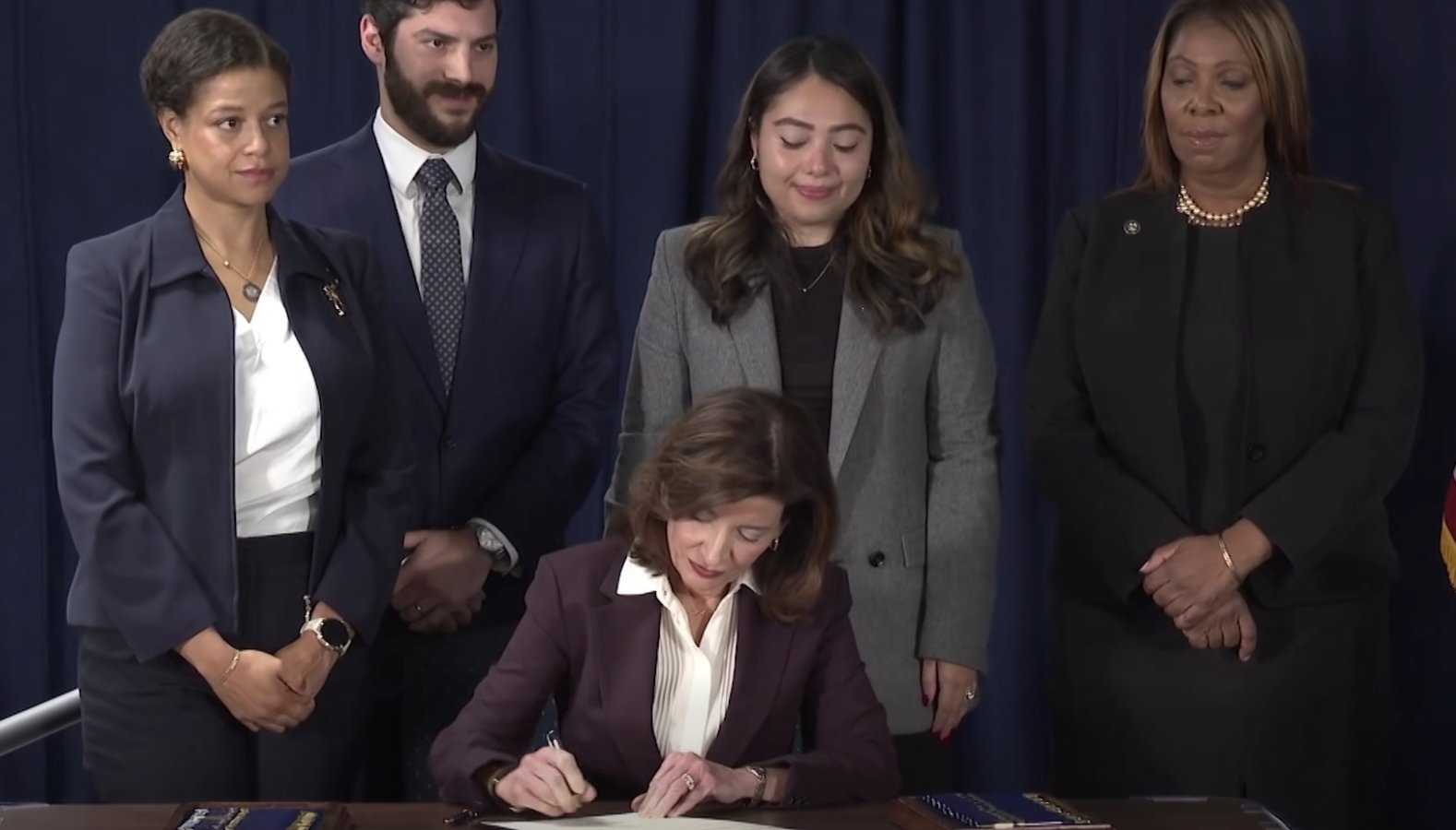 New York Gov. Hochul signs AI chatbot safety bill into law, protecting kids and communities