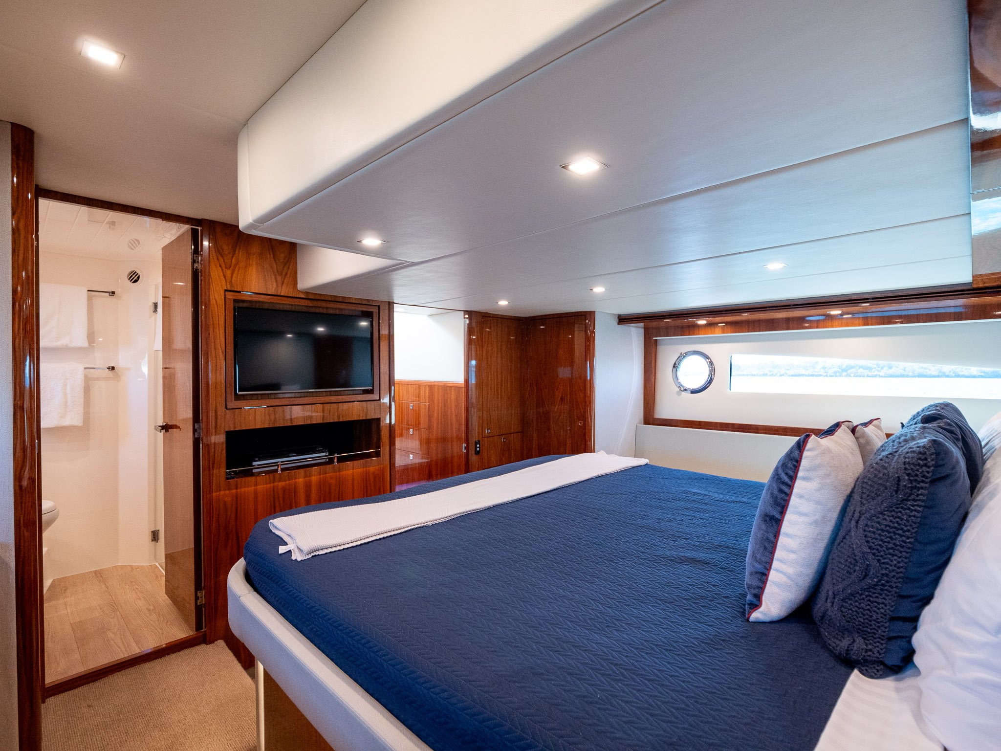 2017 Riviera 5400 Sport Yacht - Dutchess - Brendon023.jpg