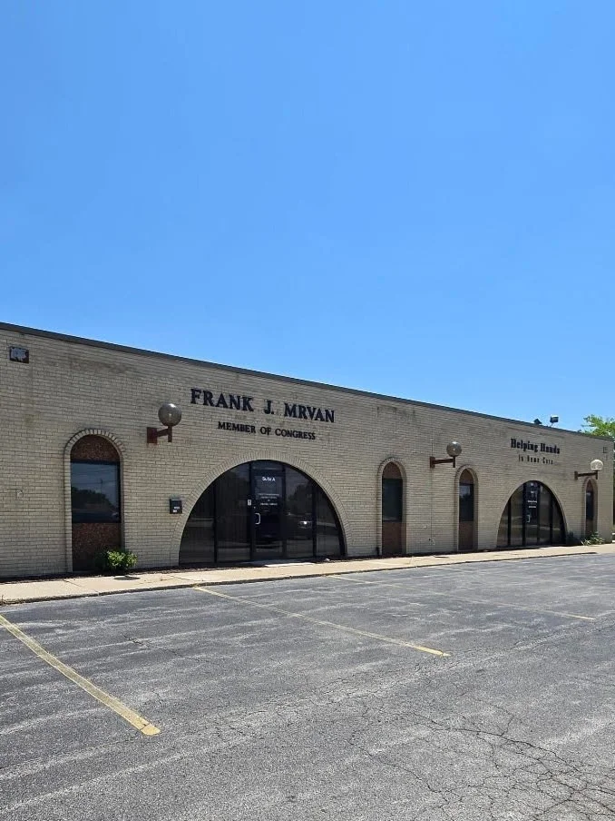 7895 Broadway.jpg