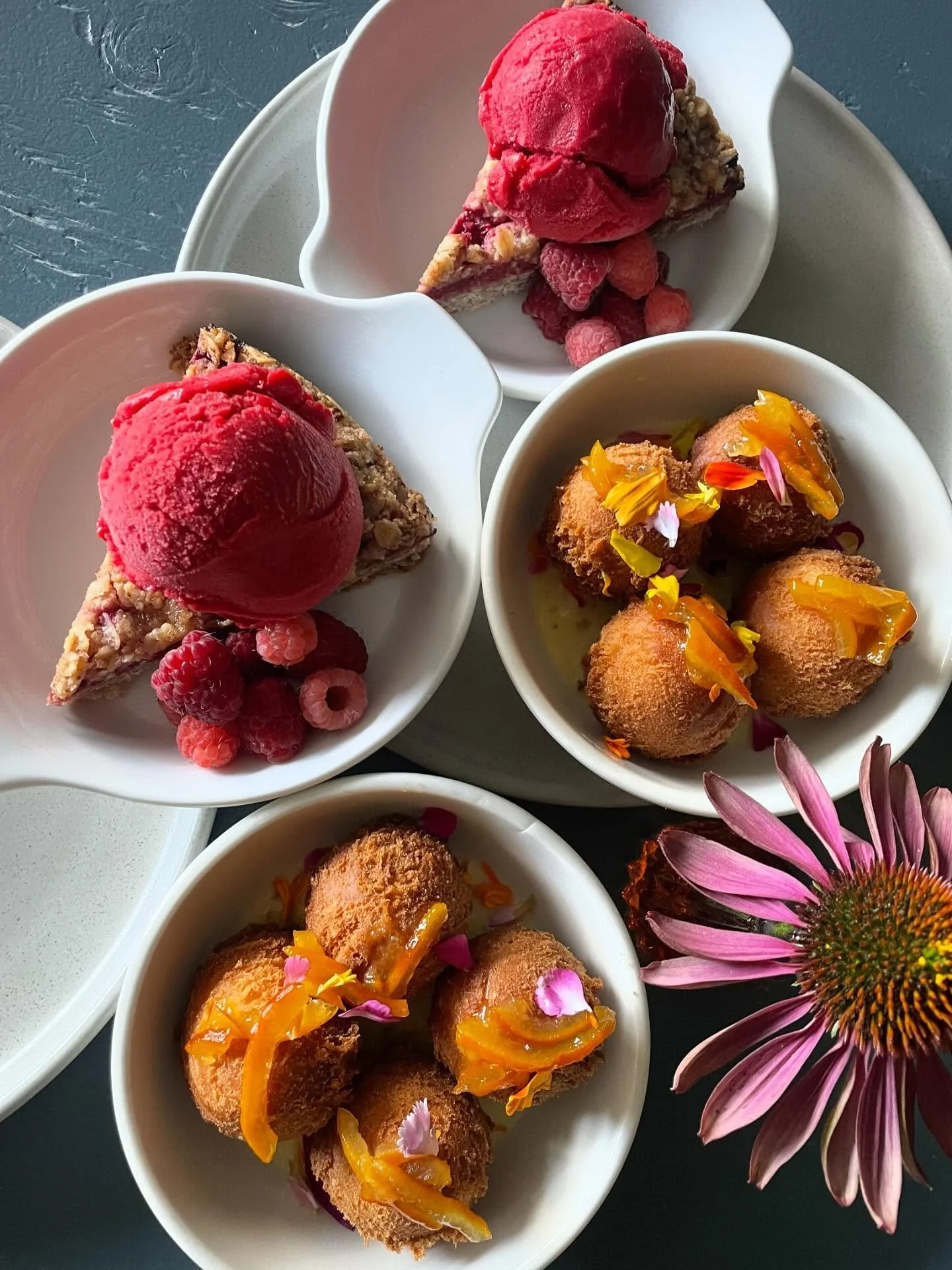 Seating 4-9 (serving till 10) every Wednesday 💁🏻&zwj;♀️
Stop by for drinks, dinner, snacks, dessert, &amp;/or all of@the above 💥 

✌️of our current desserts x✌️

👉Raspberry crumb tart, raspberry sorbet, &amp; fresh @groundworkorganics raspberries