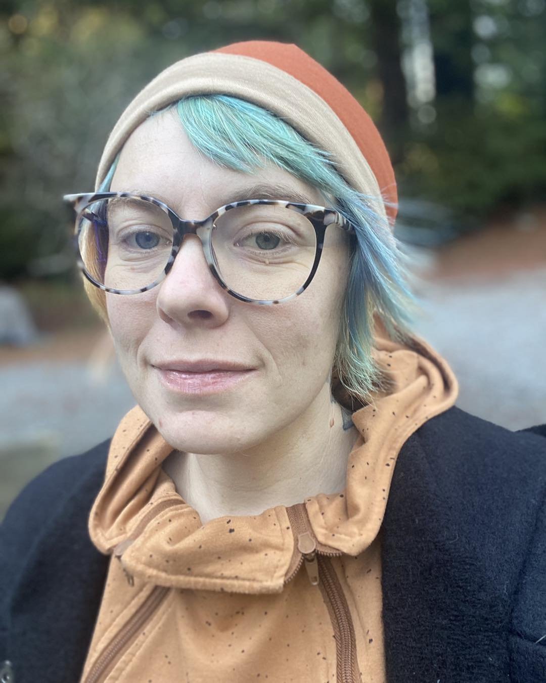 Get to know our staff!

Shaly Borgen has been with Mendocino Solar Service since 2022, where she fights tirelessly against entropy to keep the office organized, maintains our social media sites, and acts as an unofficial IT person. With an eclectic e