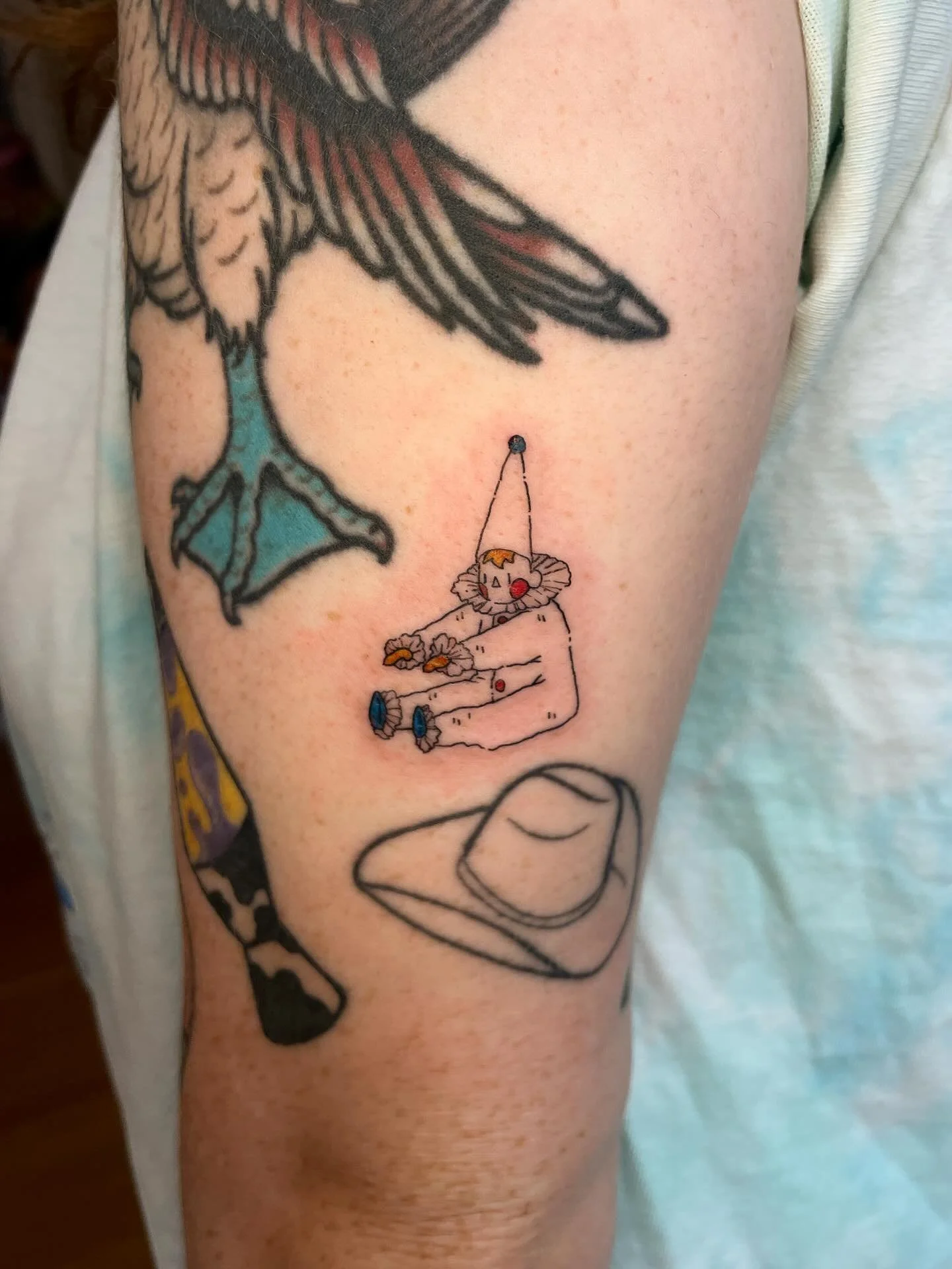 Enjoy a couplea little guys from my clown flash. Thanks Skye!

#seattletattoo #seattletattooartist #thewonderpiggy