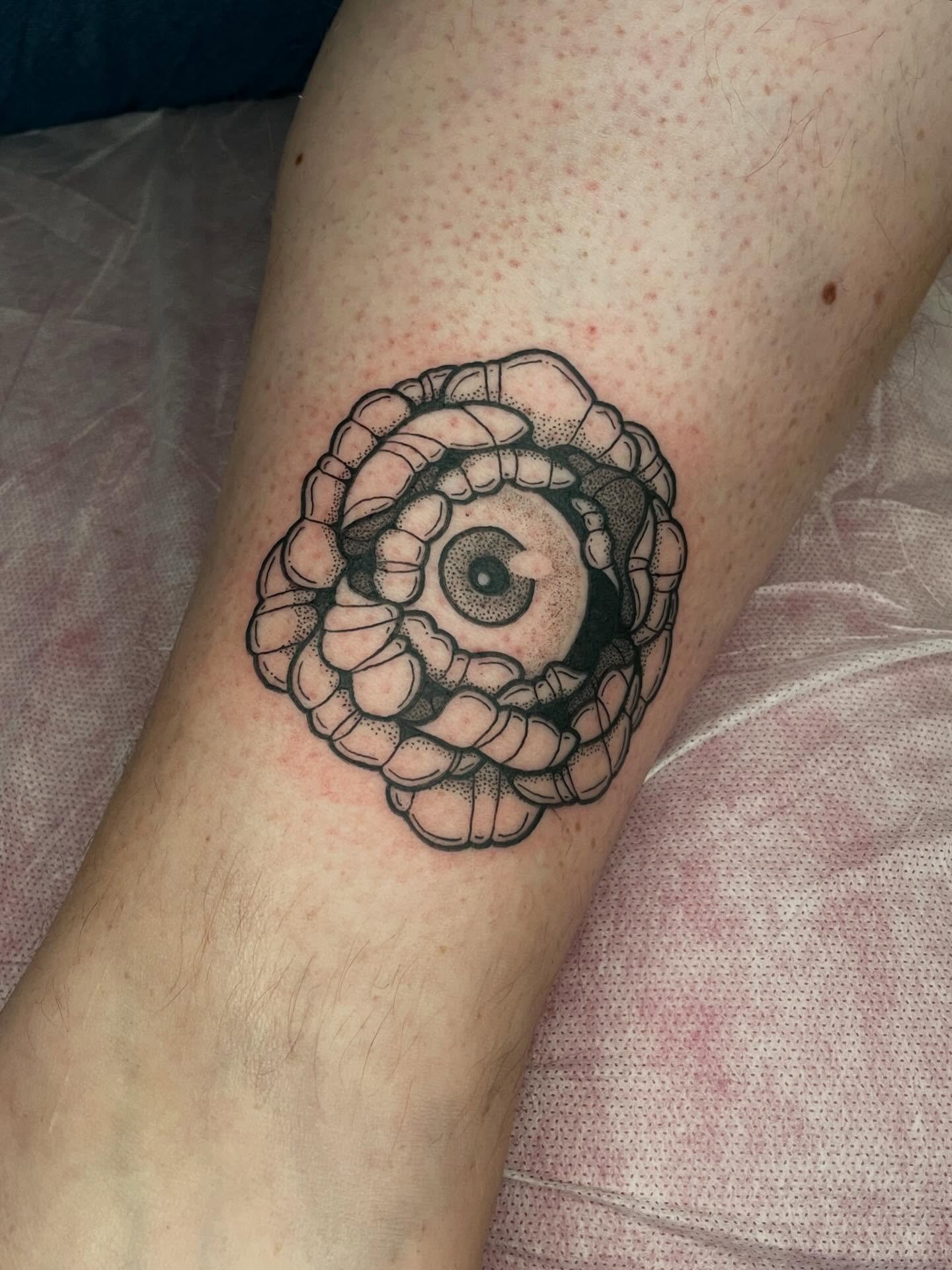 I loooove seeing my eyeball flash on skin 🥰