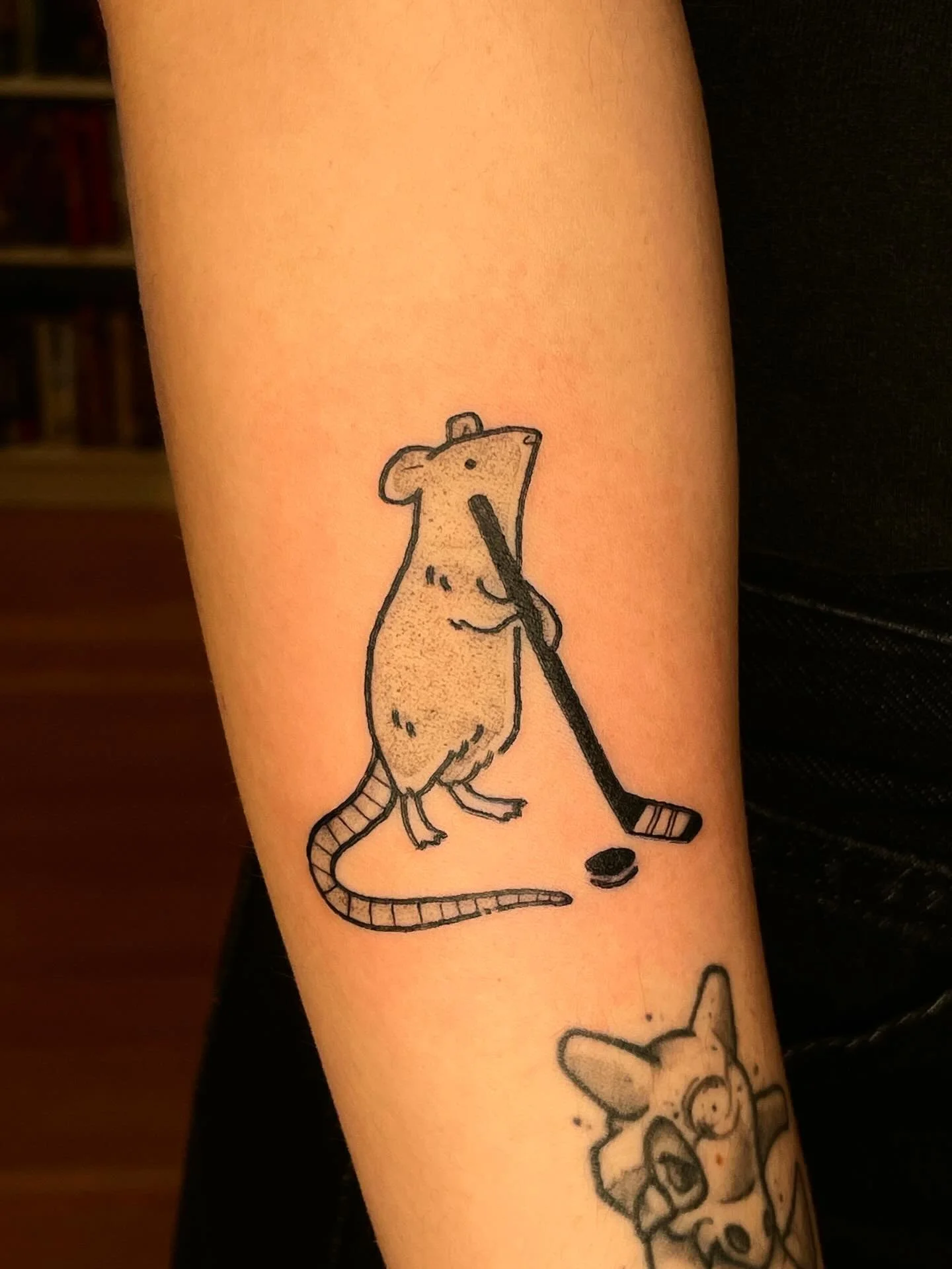 It's been a big weekend for hockey for me personally which reminded me that I did these little rat cuties for Pualani and her sister Kuulei a little over a month ago. Thanks for visiting Seattle and getting some toodles from me!

I'll be guesting in 