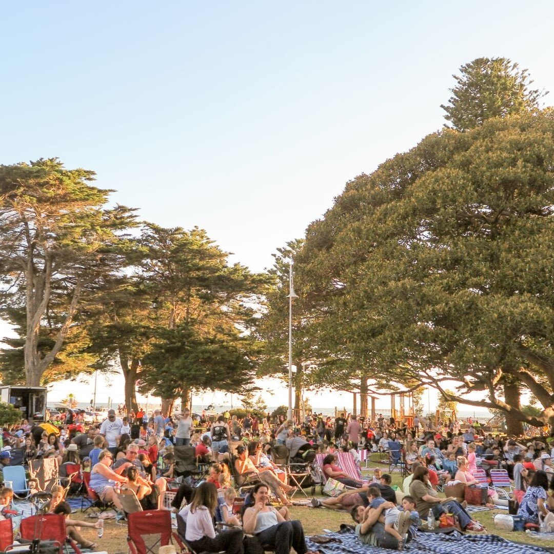 🌟 Movies by the Bay kicks off this Friday! 

📽️ Enjoy free screenings of family-friendly films at pop-up outdoor cinemas this summer, presented by @hobsonsbaycc. 

🍔 Bring a picnic rug and grab a bite to eat from local eateries, then settle in for