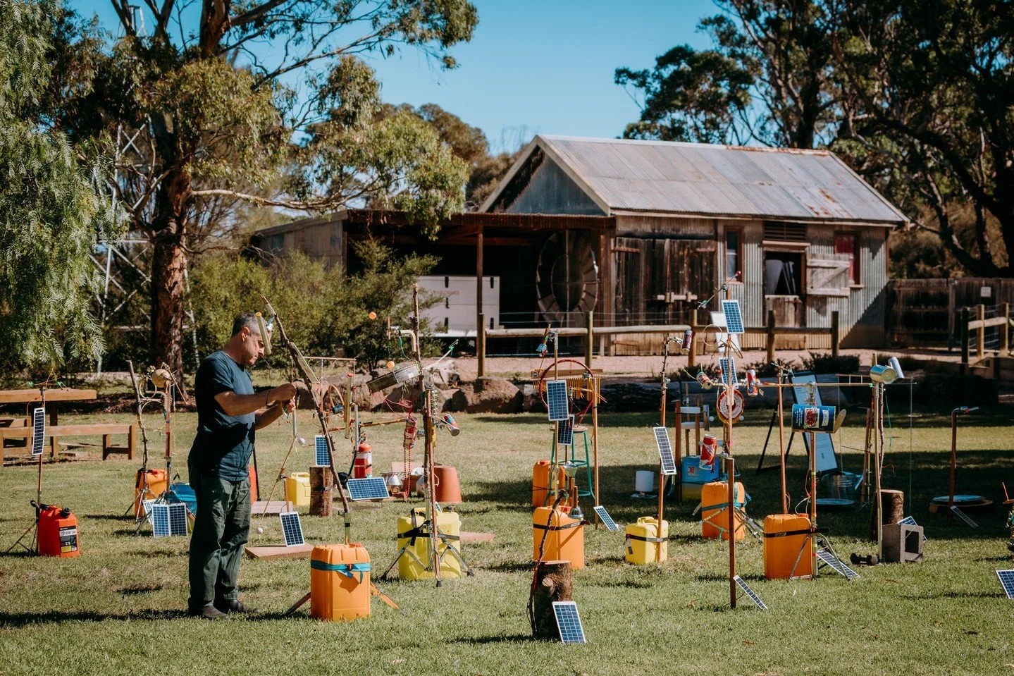 Hello weekend! 👋⁠
Explore, sing or eat your way around Hobsons Bay this Saturday and Sunday. There&rsquo;s always something to discover. ⁠
⁠
🍂 @_dear_agnes contemporary public art program at Truganina Explosives Reserve⁠
🥡 The Art of Dining food a