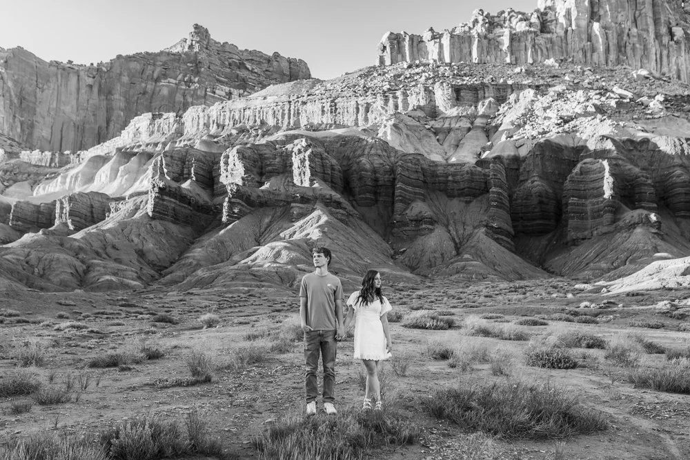 capitol-reef-national-park-engagements-5.jpeg