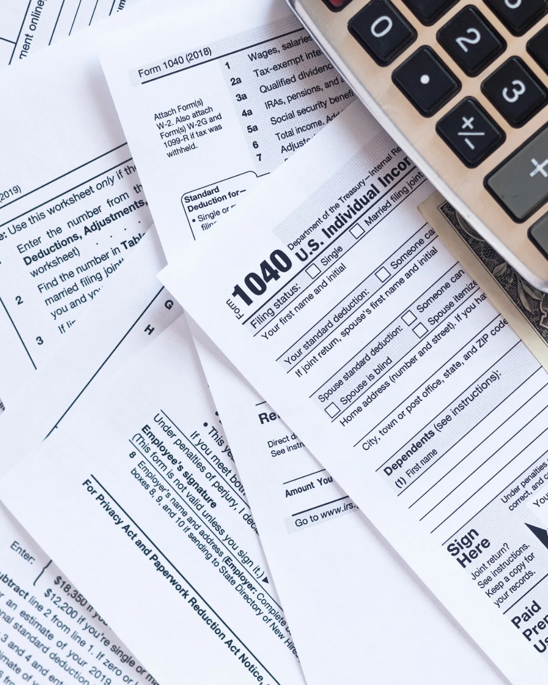 5 WAYS TO SIMPLIFY TAX SEASON