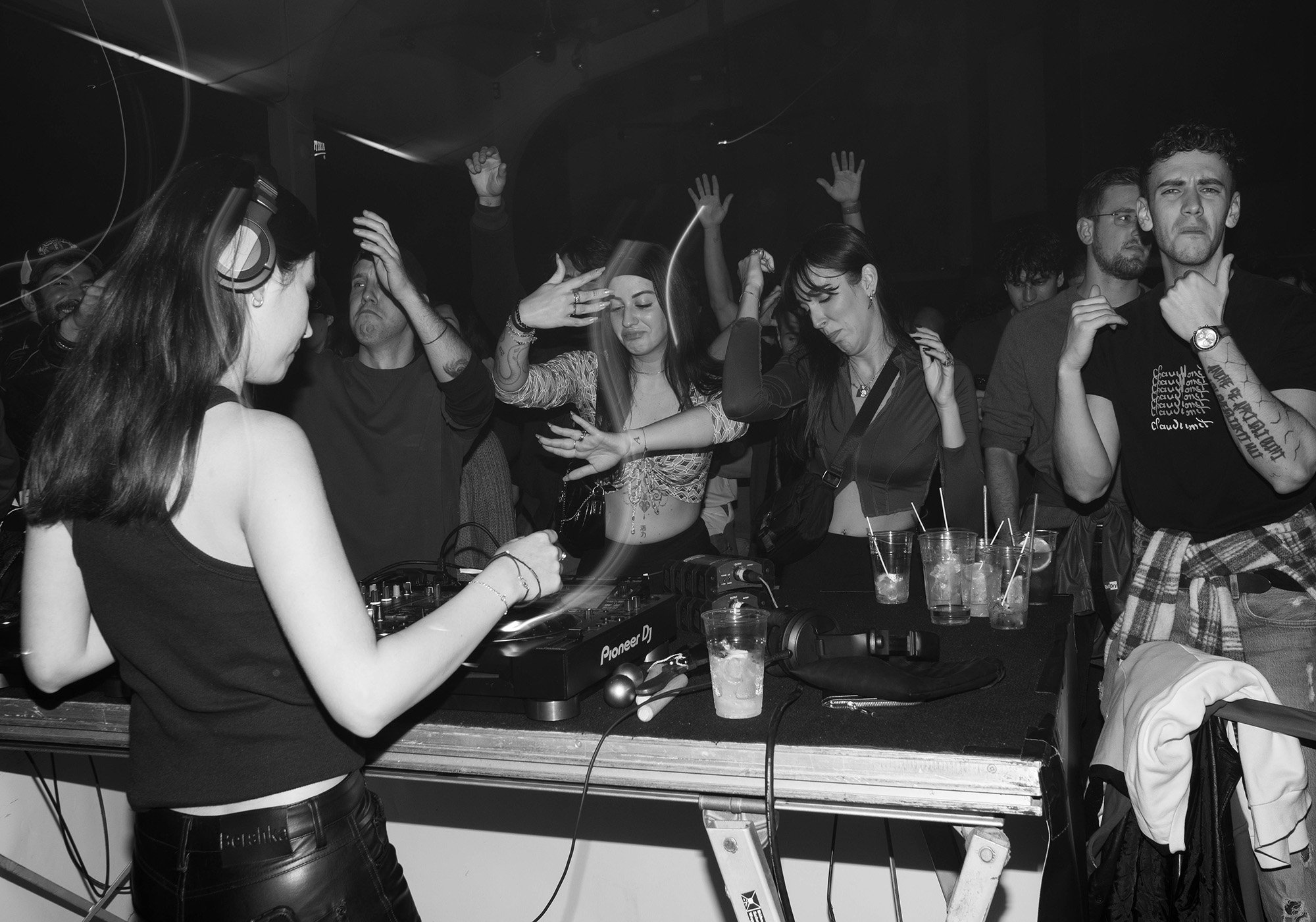 Freequency-B&W-04-11-2023-33.jpg