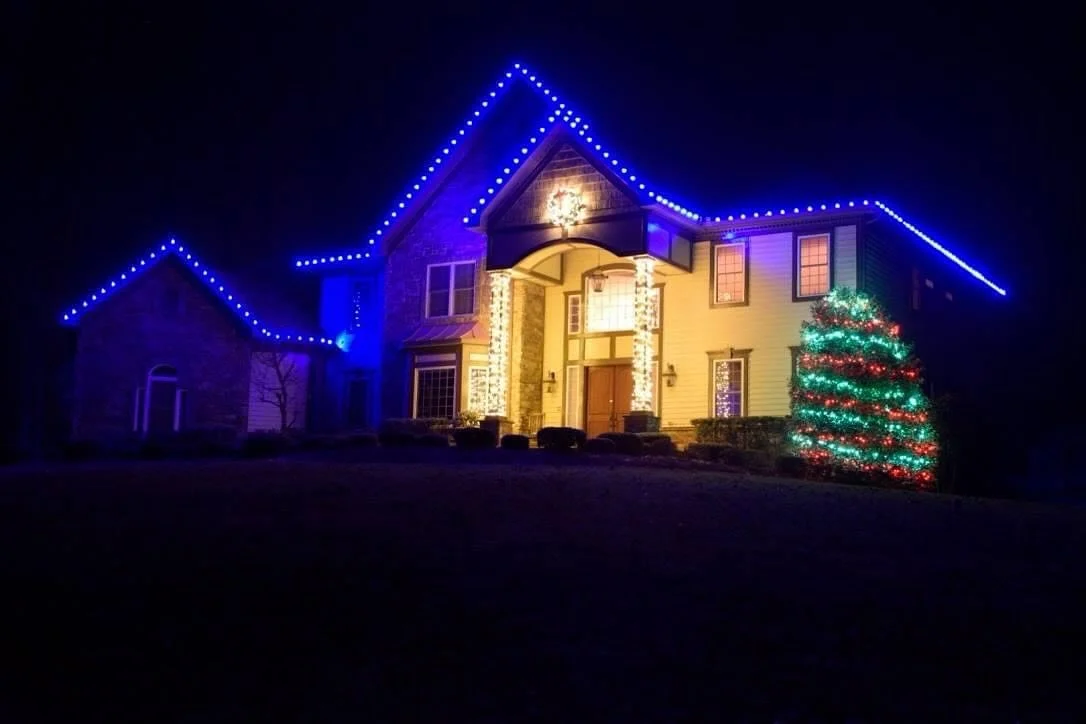 Looking for a way to make your home stand out this holiday season? While white and red are classic favorites, don&rsquo;t overlook blue! It may not be as popular, but it brings a unique, elegant glow to your display. If you want your house to catch e