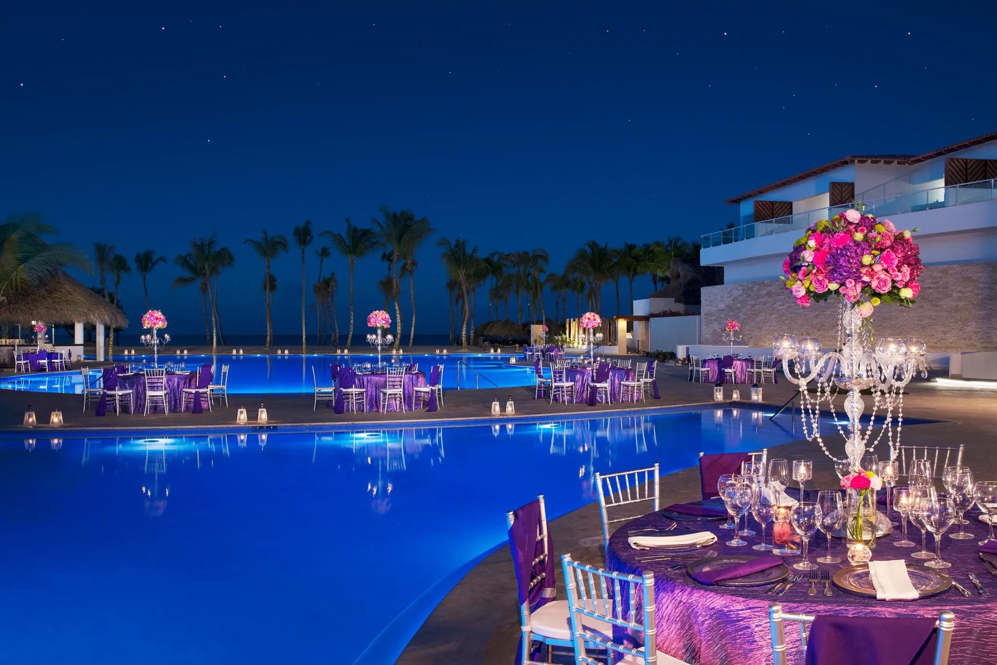 DREDL-GRP-GalaDinner-Pool-1A-RGB-CB.jpeg