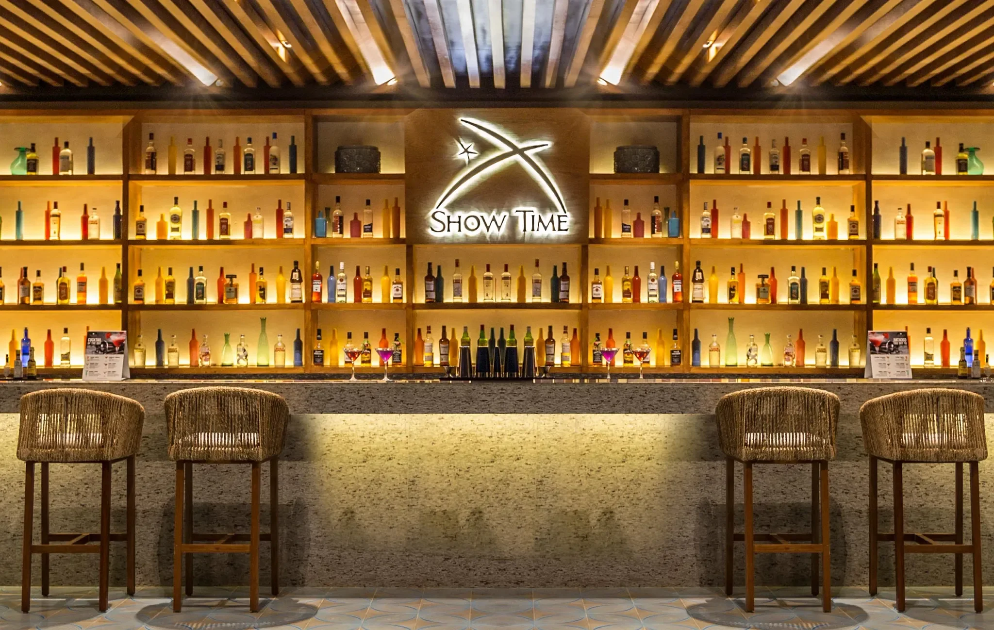 SERPC-BAR-Showtime-AT.webp