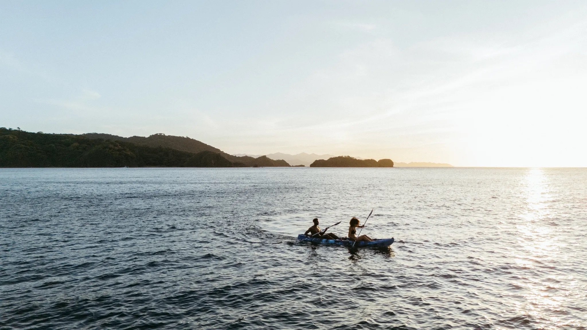 DRELM-EXT-Couple-Kayaking-Sunset-02-AFC.jpeg