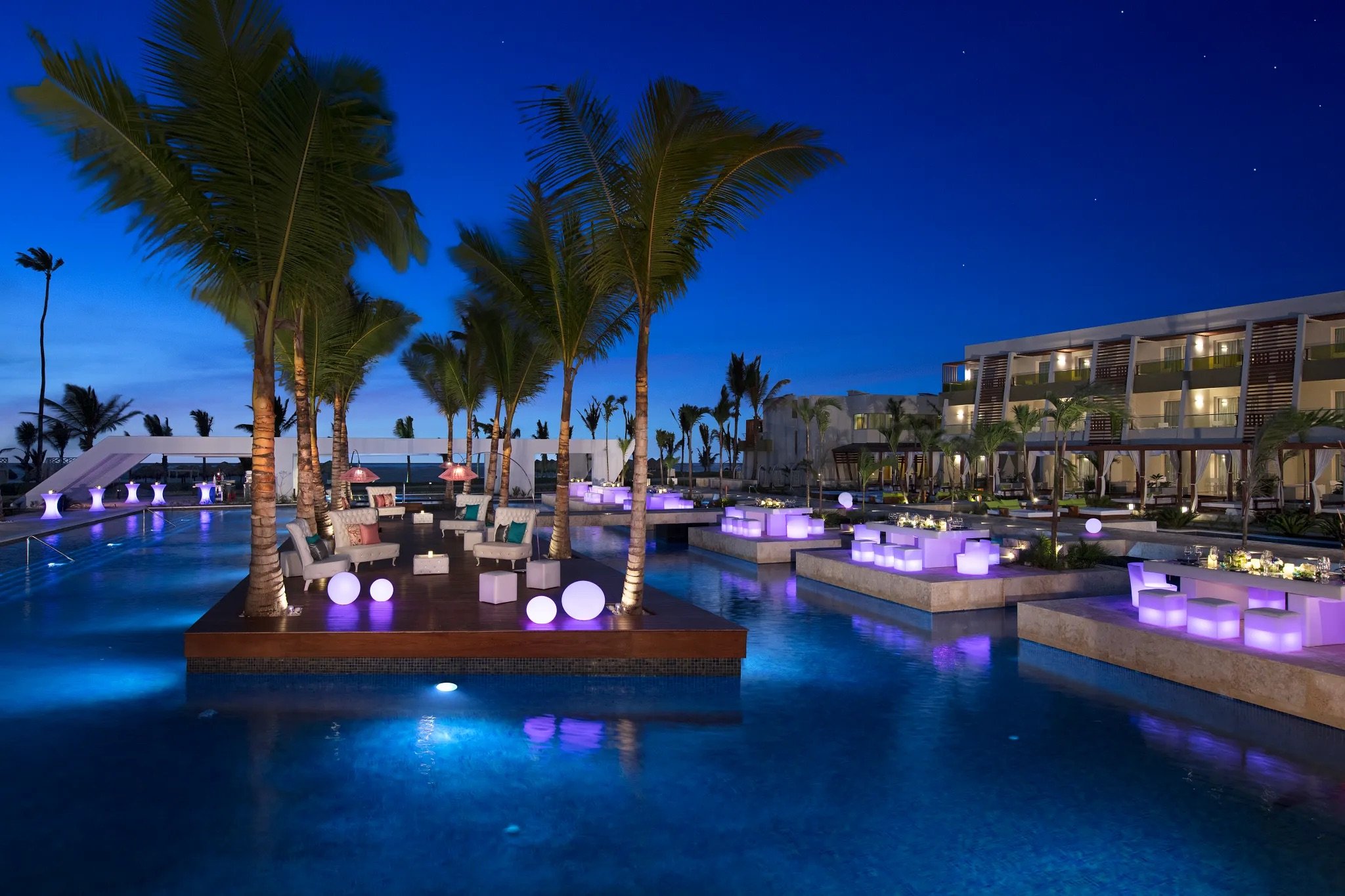 DROPC-GRP-GalaDinner-Pool-2-RGB-CB.jpeg