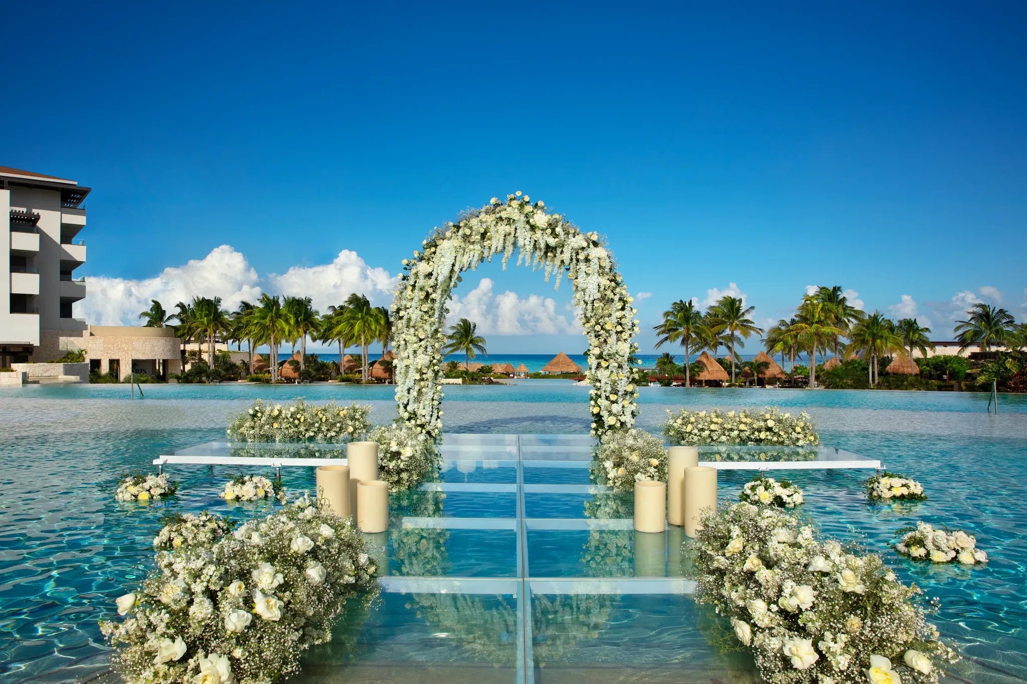 DREPM-WED-Ceremony-MermaidPool-1A-CB-CB.jpeg