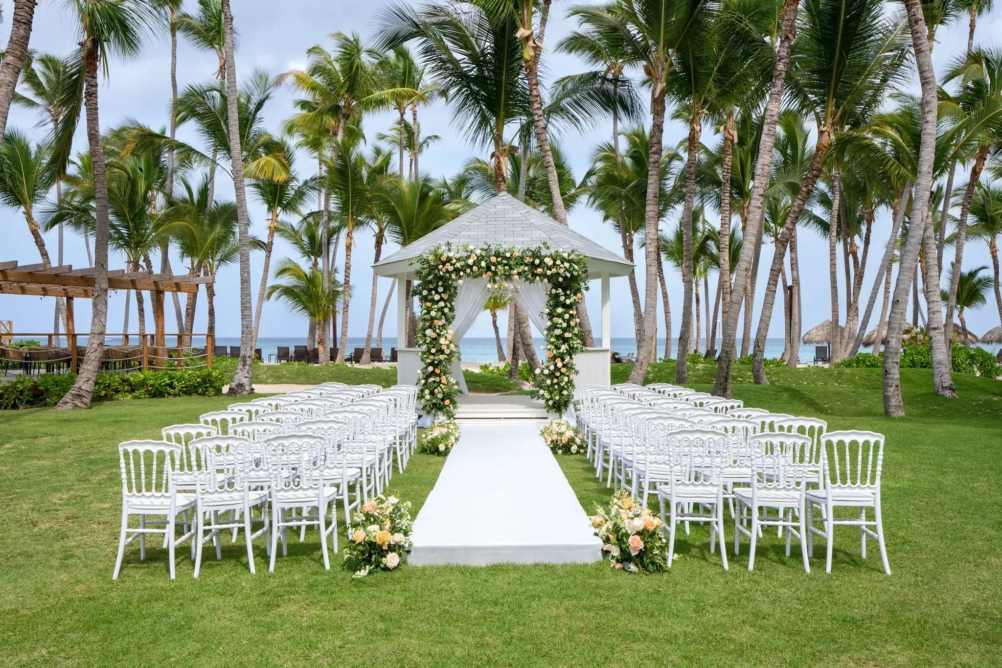 DRFPC-WED-EXT-Gazebo-Ceremony-Set-up-CP.jpeg