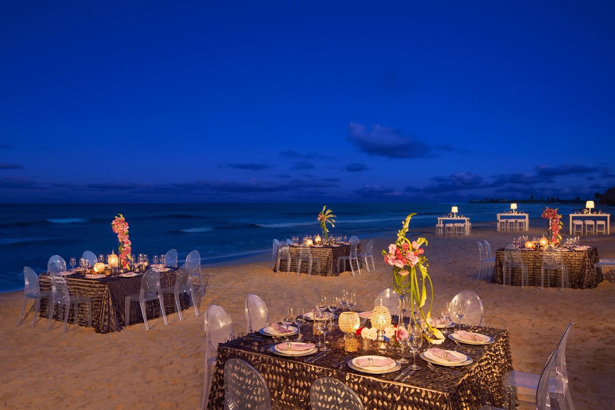 DRJRC-GRP-GalaDinner-Beach-2A-RGB-CB.jpeg