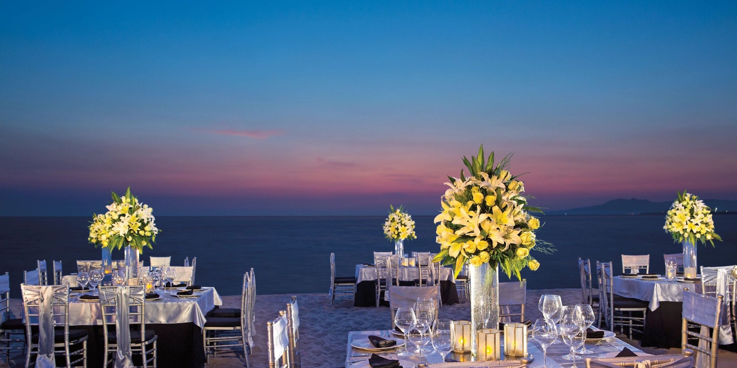 Dreams_Vallarta_Bay_Beach_Venue-scaled.jpeg