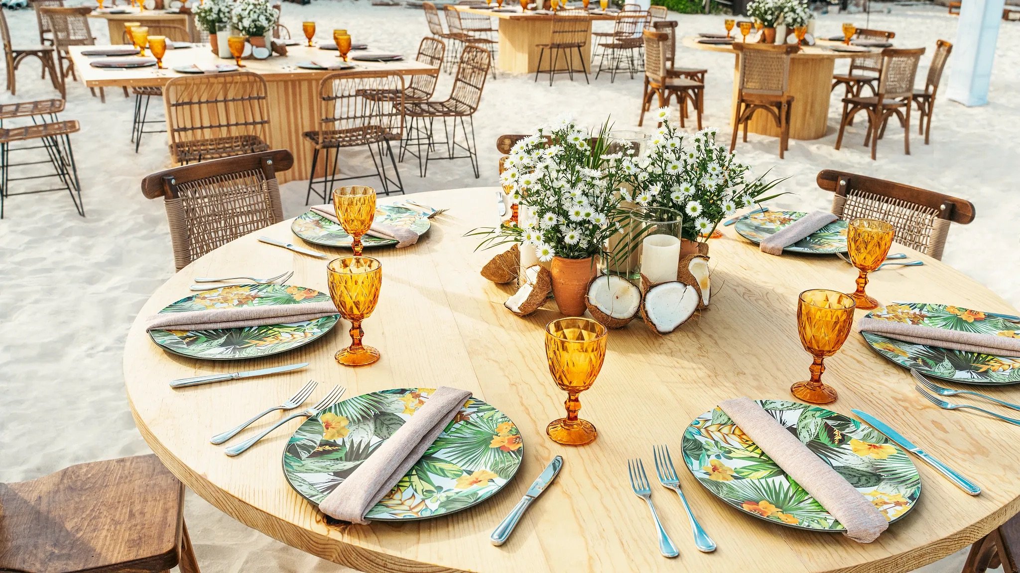 CANIA-WED-Beach-ReceptionSetup-02-FA.jpeg