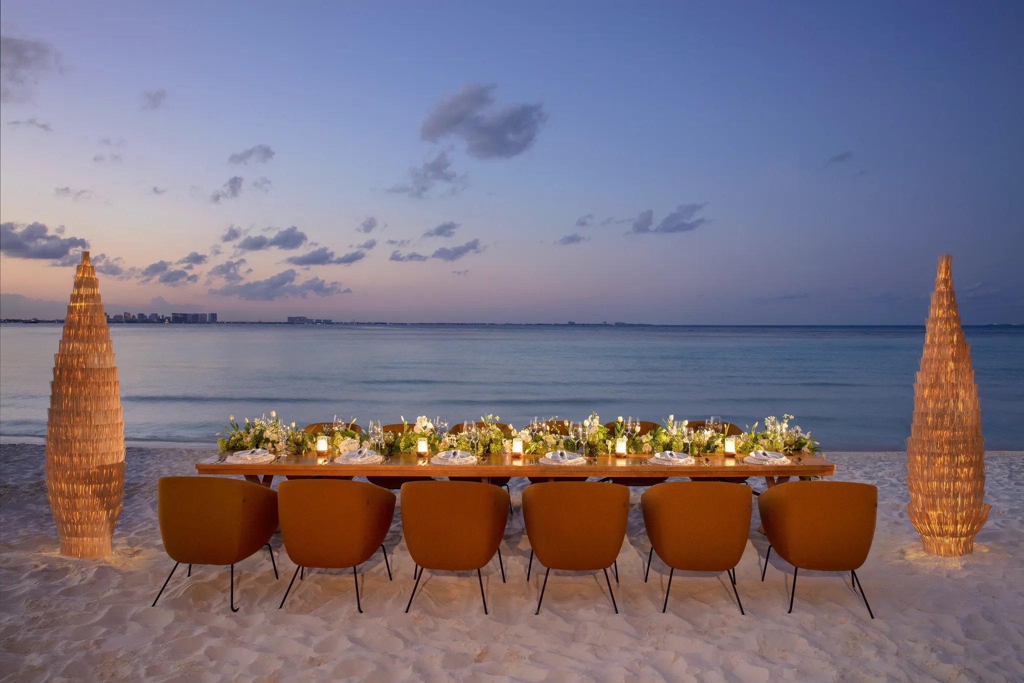 DRESC-WED-GRP-BeachSetup-1A-CB.jpeg