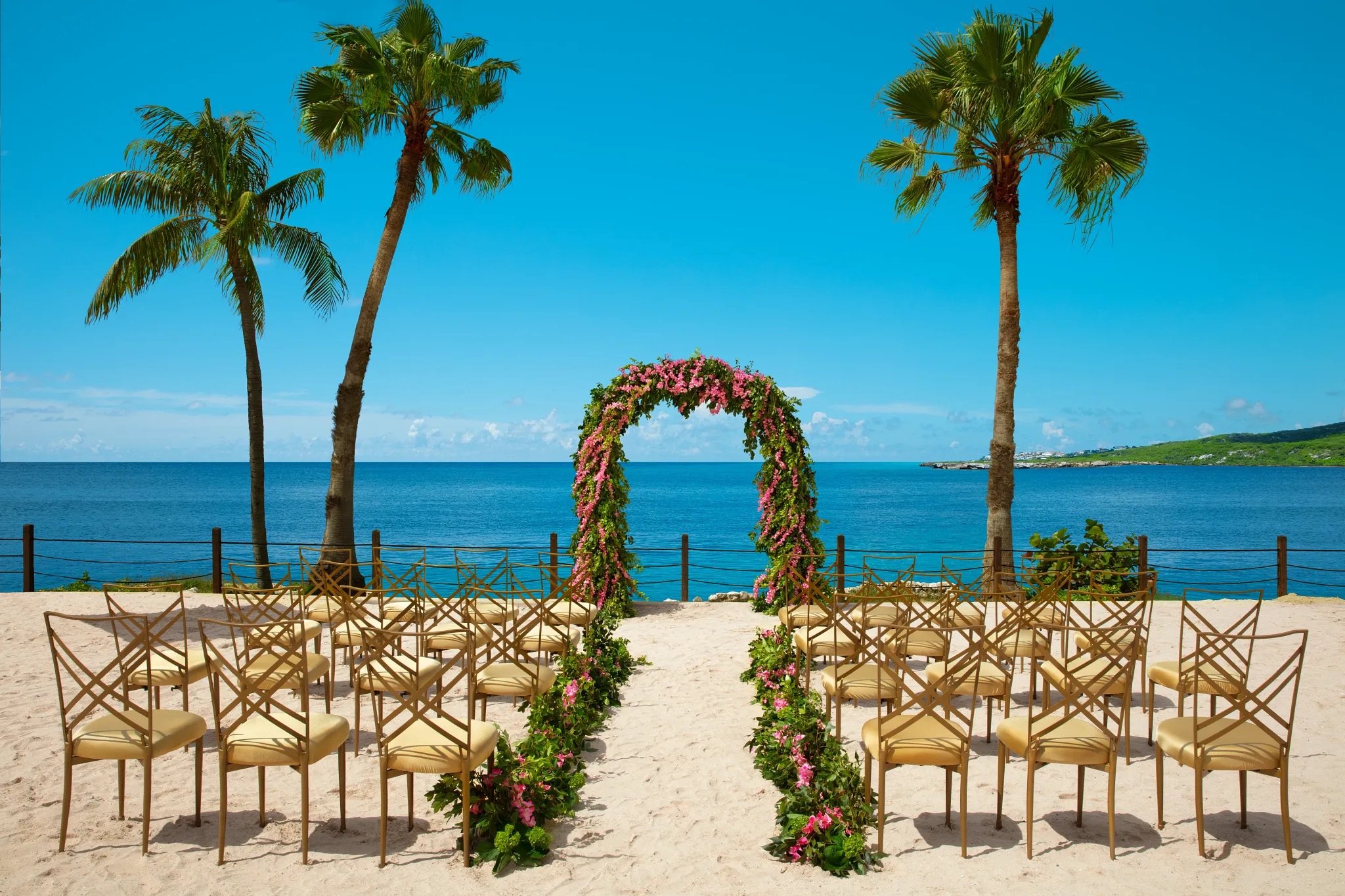DRCUR-EXT-WED-Beach-Ceremony-Setup-1A-CB.jpeg