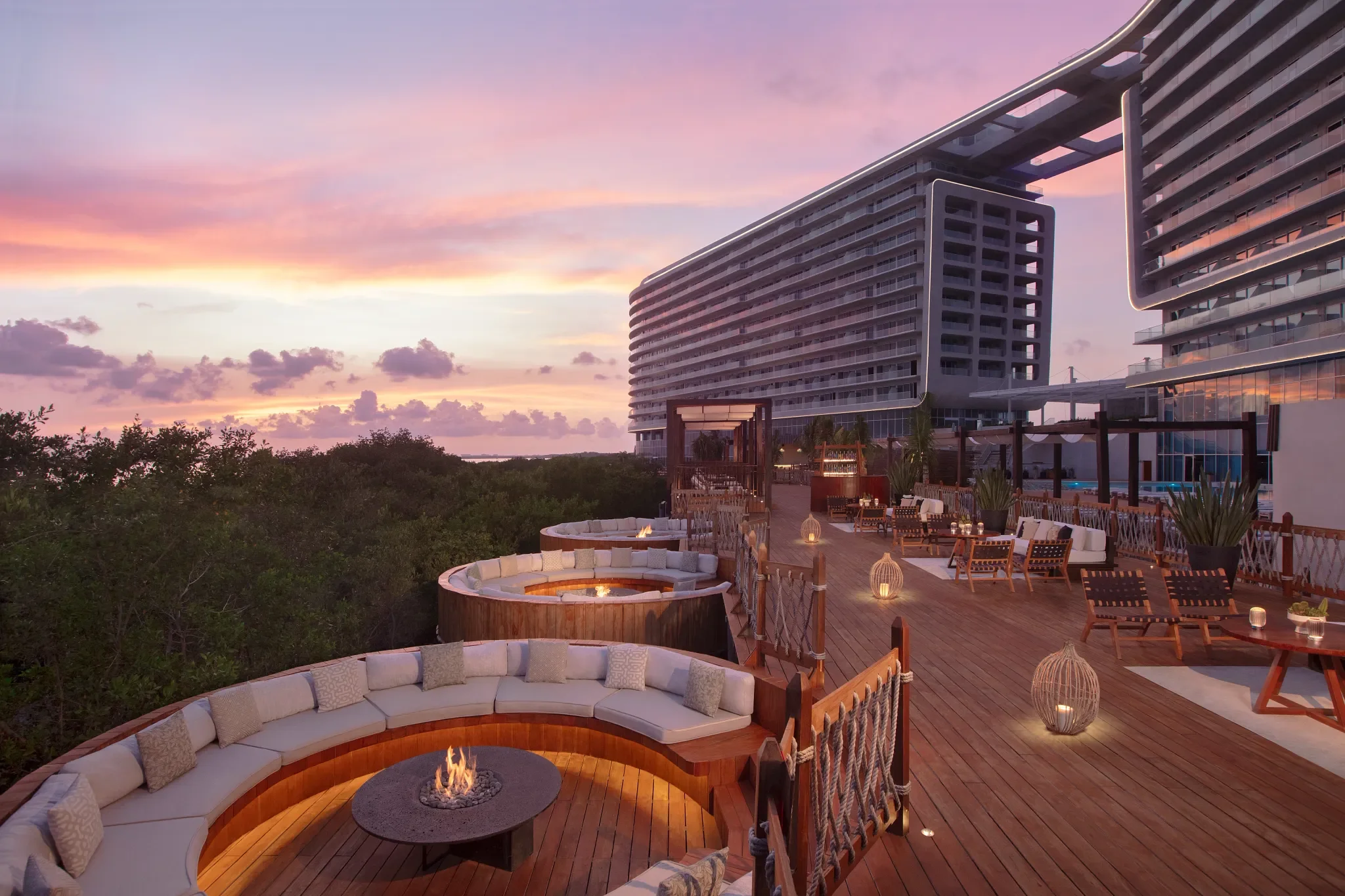 HYVGI-GRP-Cocktail-FirePits-Deck-1A-CB.webp