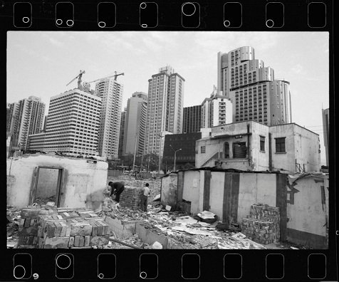 正在改造中的深圳东门 1994年深圳.png