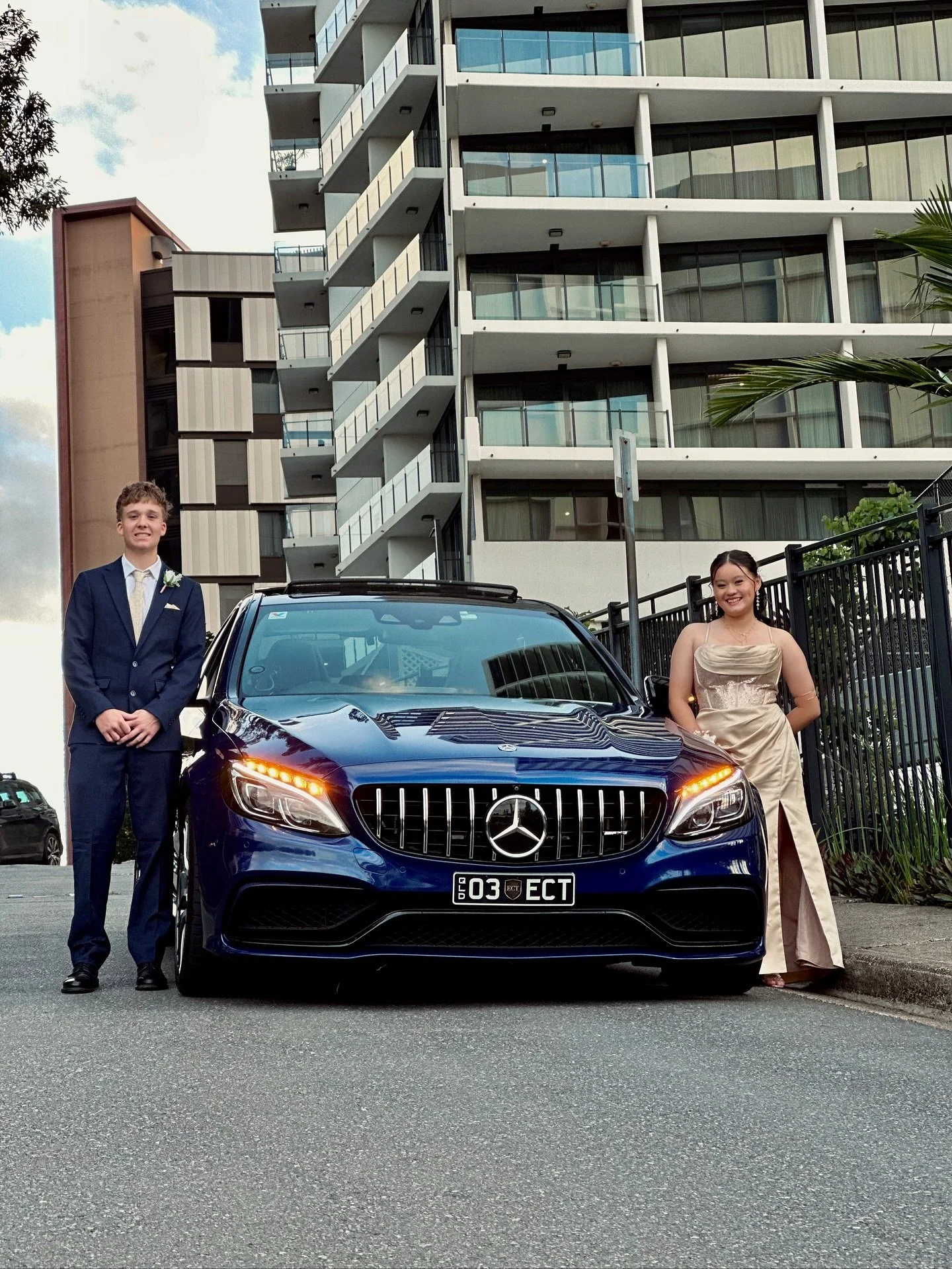 Big night, big sound.
C63S delivering the perfect entrance 👌🏽⚡️
We hope you had an amazing night
.
.
.
.
.
.
#exoticcartravels #ect #mercedesamg #mercedes63s #amg
#brisbane #goldcoast #v8 #victoriaparkbrisbane
#schoolformal