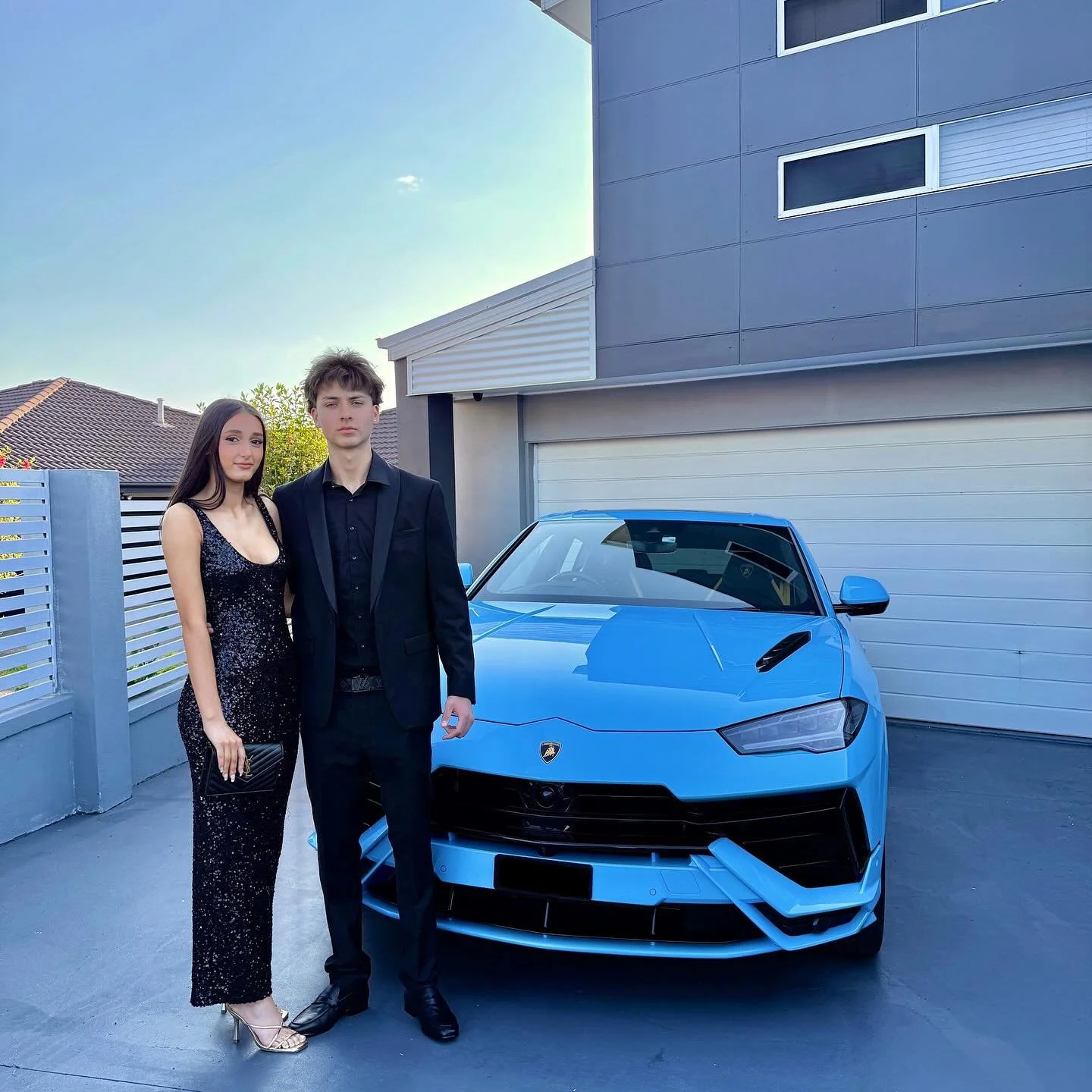 School Formal ft. our Lamborghini Urus. Available at Exotic Car Travels
📞0448 954 501
🌐www.exoticcartravels.com.au
.
.
.
.
.
.
#lamborghini #lamborghiniurus #brisbane #supercar