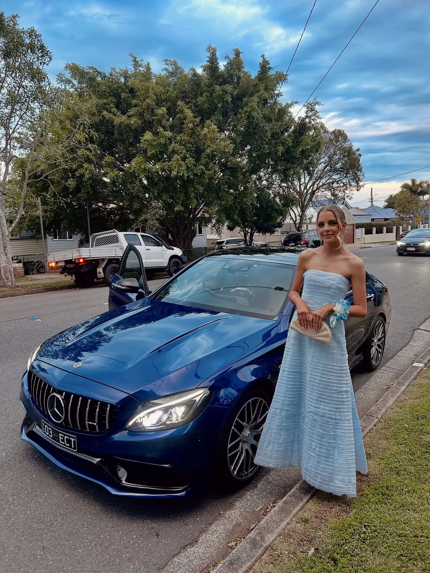 Rolling up to formal the right way 🚘💨
C63s AMG vibes only ✨
.
.
.
.
.
.
#exoticcartravels #ect #mercedesamg #mercedes63s #amg #brisbane #goldcoast #v8 #victoriaparkbrisbane #schoolformal