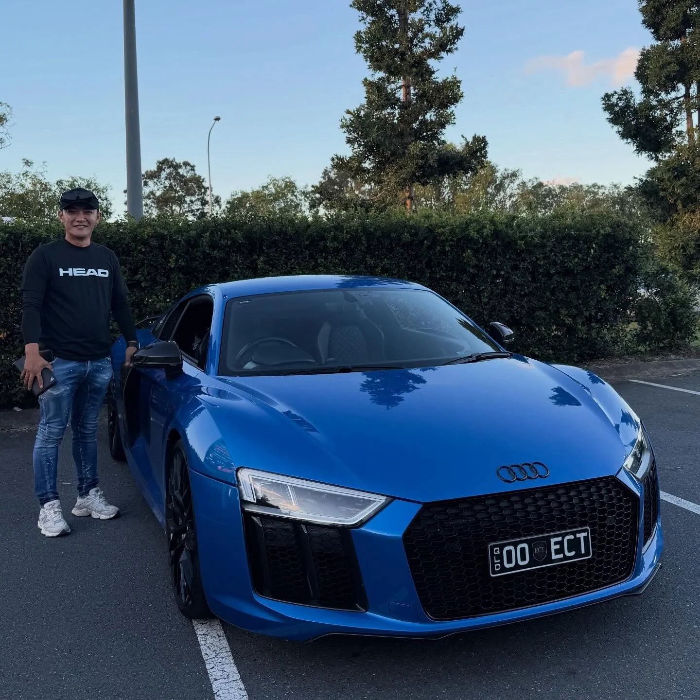 Another Happy Customer ft. our #audir8v10plus 
.
.
.
.
.
.
.
#audir8 #audi #v10plus #brisbane
